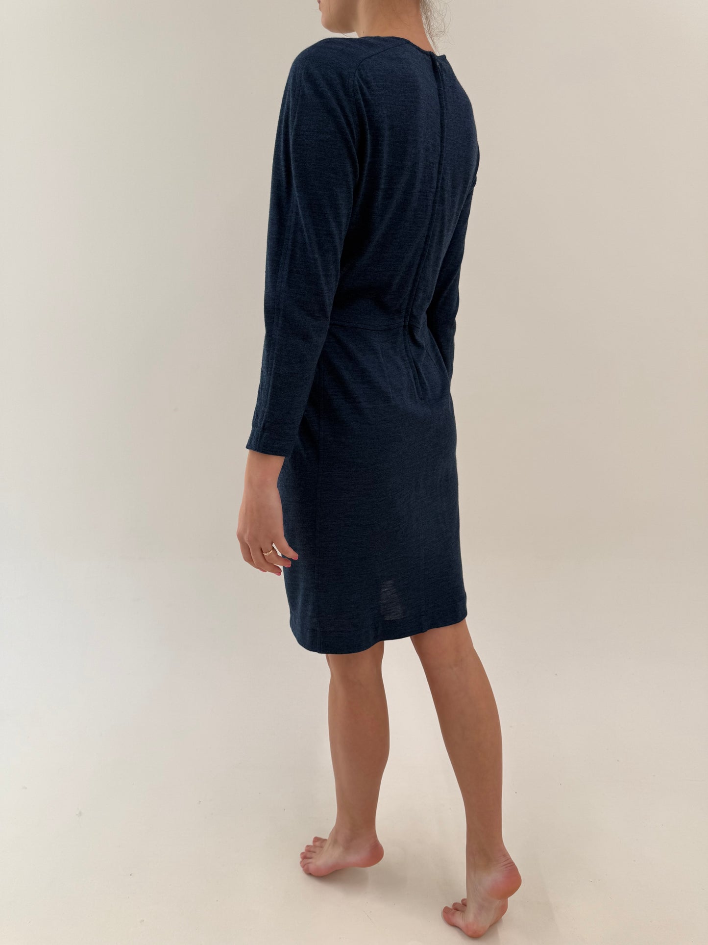 Rochie luxury Alberta Feretti business cu talie ultra marcată și pense jeans blue