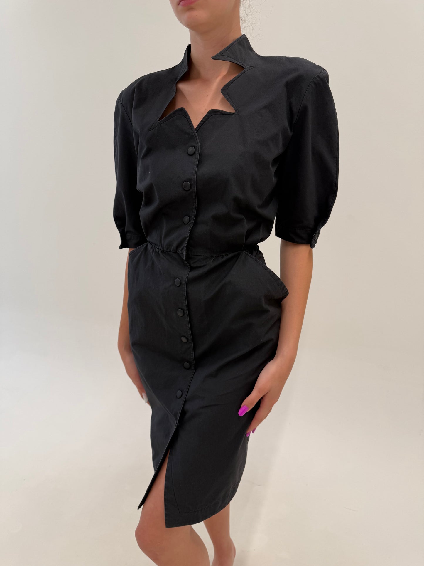 Rochie vintage de arhivă Thierry Mugler sfârșit de ani 80 din poplin negru de bumbac