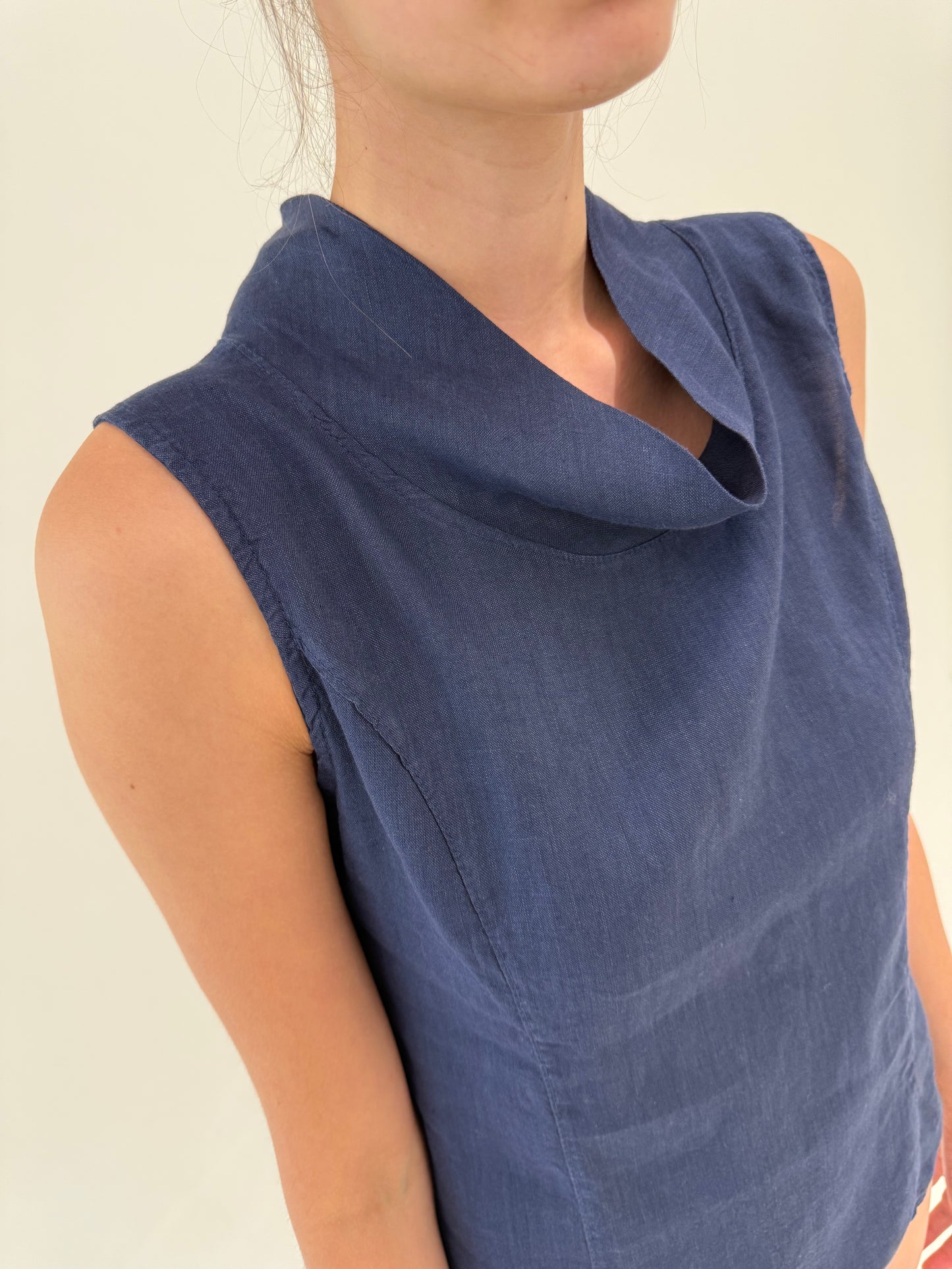 Top italian în croi minimalist Navy Blue din cu decolteu bărcuță