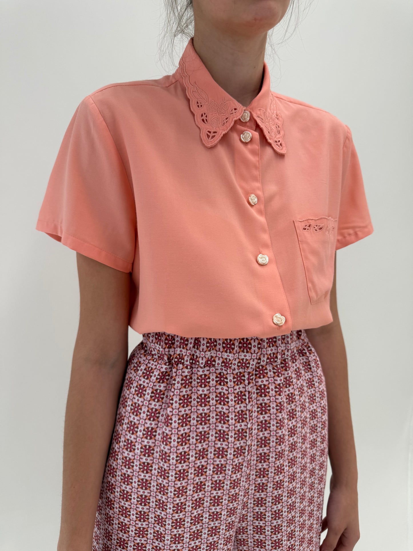 Cămașa vintage din panzica cu guler brodat salmon orange