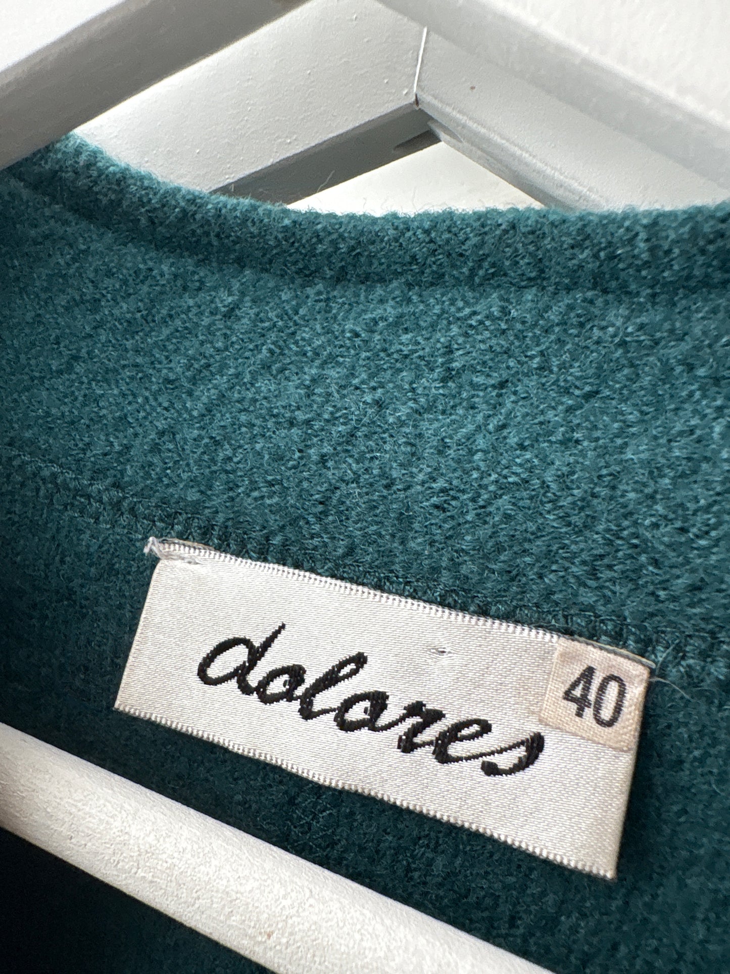 Sacou în nuanța superbă cu influențe military din boiled wool extrafin