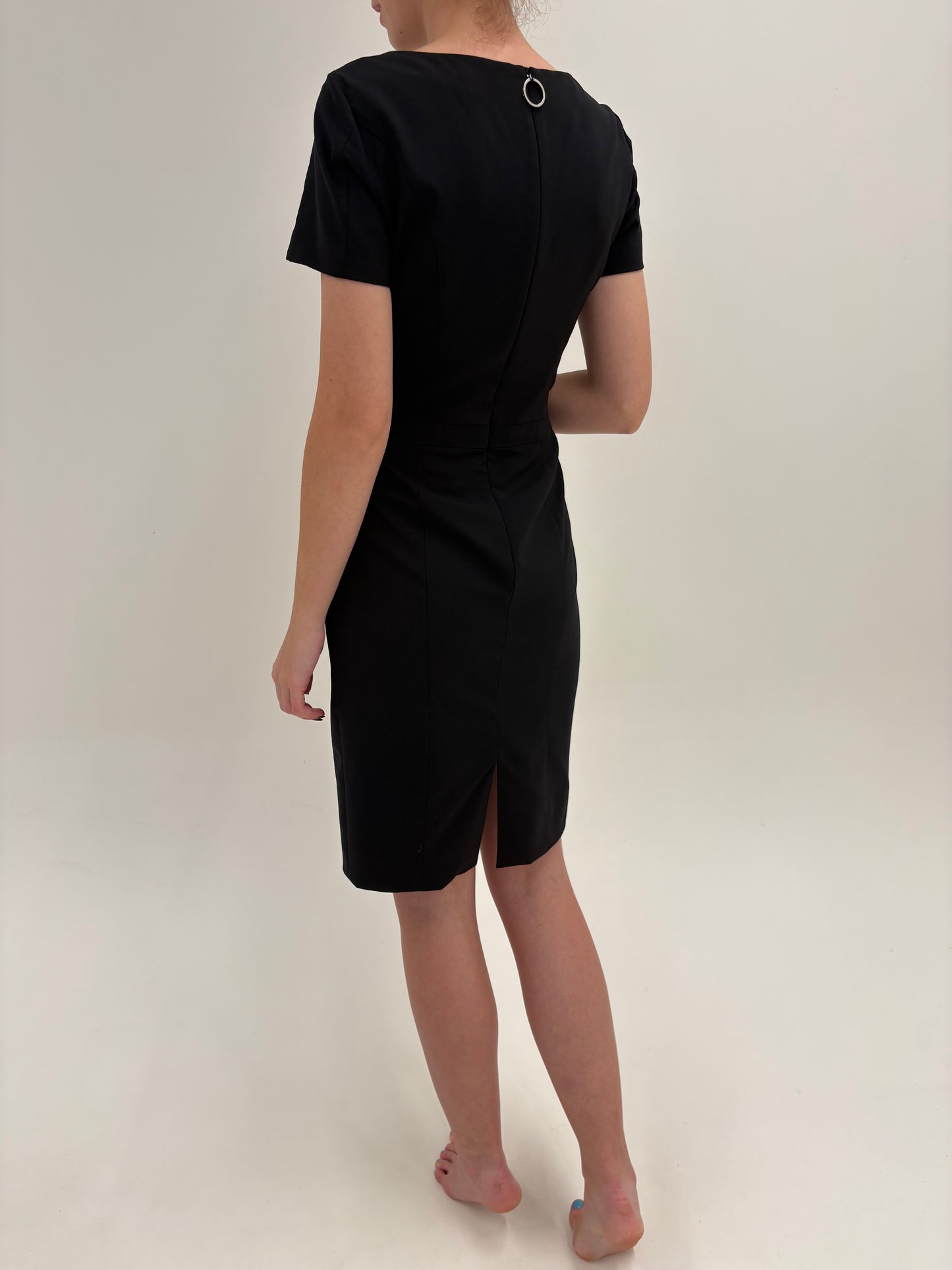 LBD Hugo Boss de la Business la cocktail
