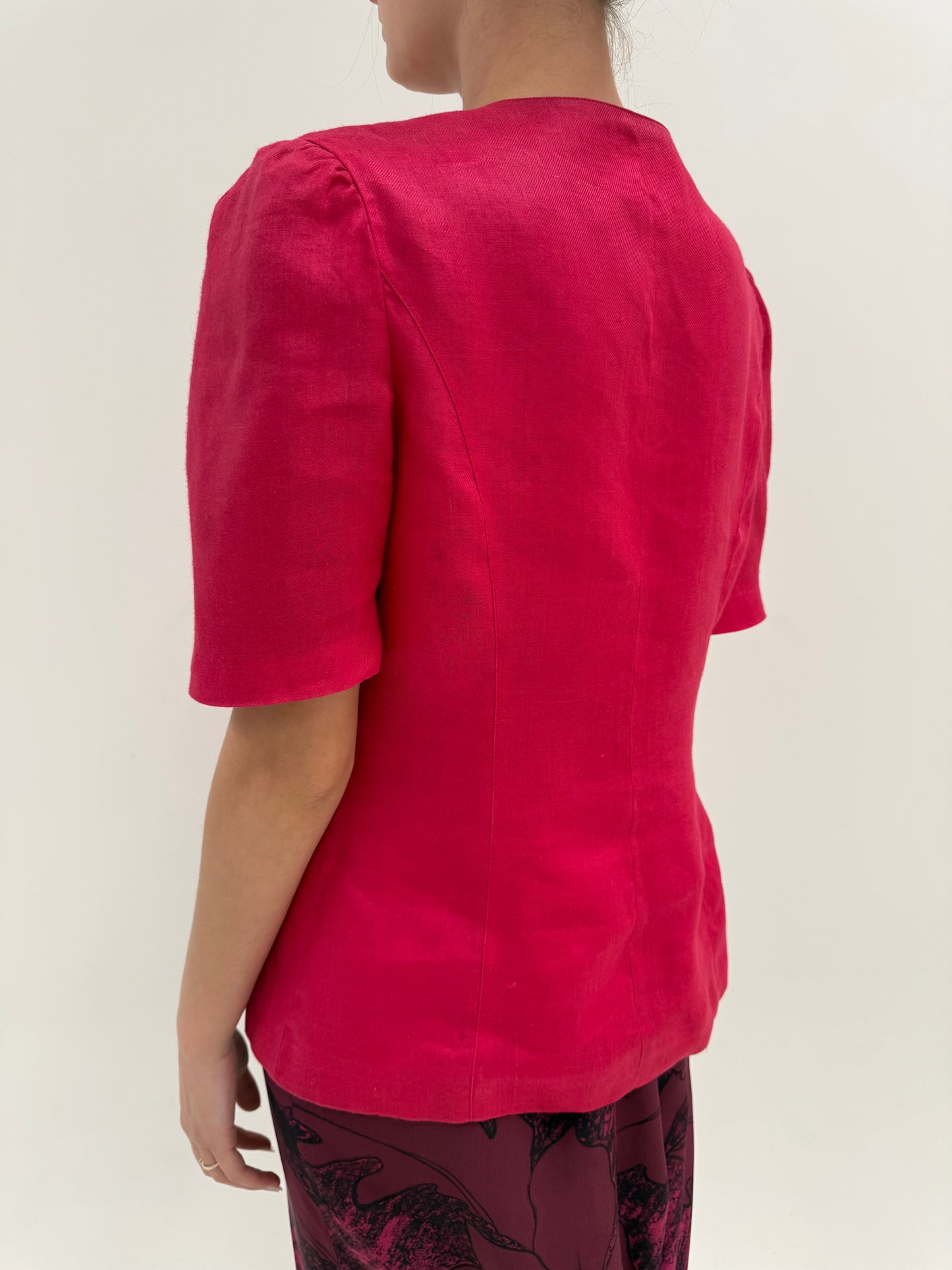 Sacou dark fucsia cu broderie din in excepțional italian în croi cambrat