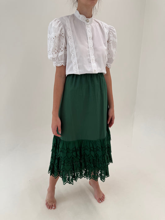 Fustă maxi din panzica de bumbac cu volane și broderie anglaise cu talie elastică
