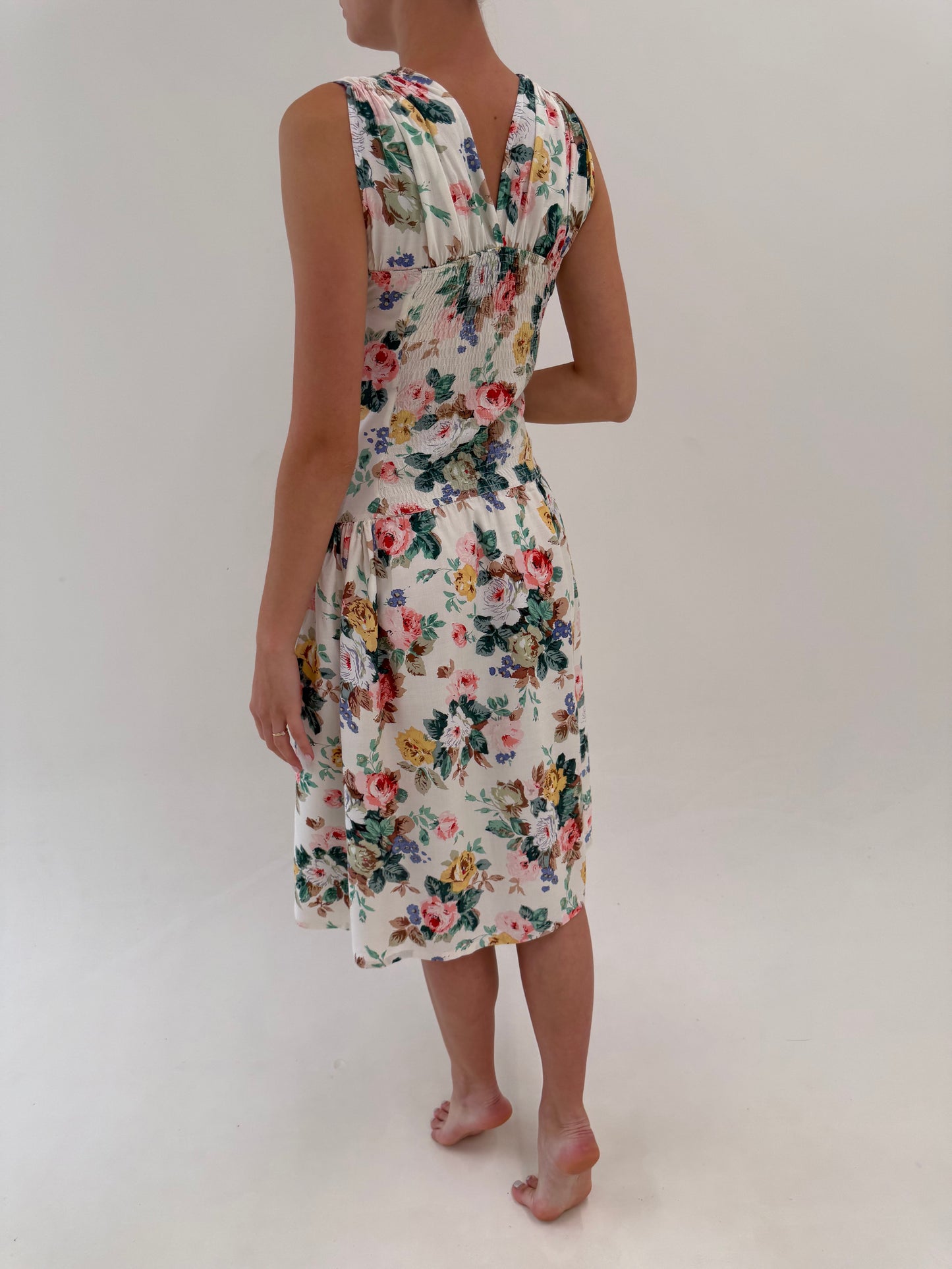 Rochie vintage super vaporoasă cu corsaj ușor elastică la spate