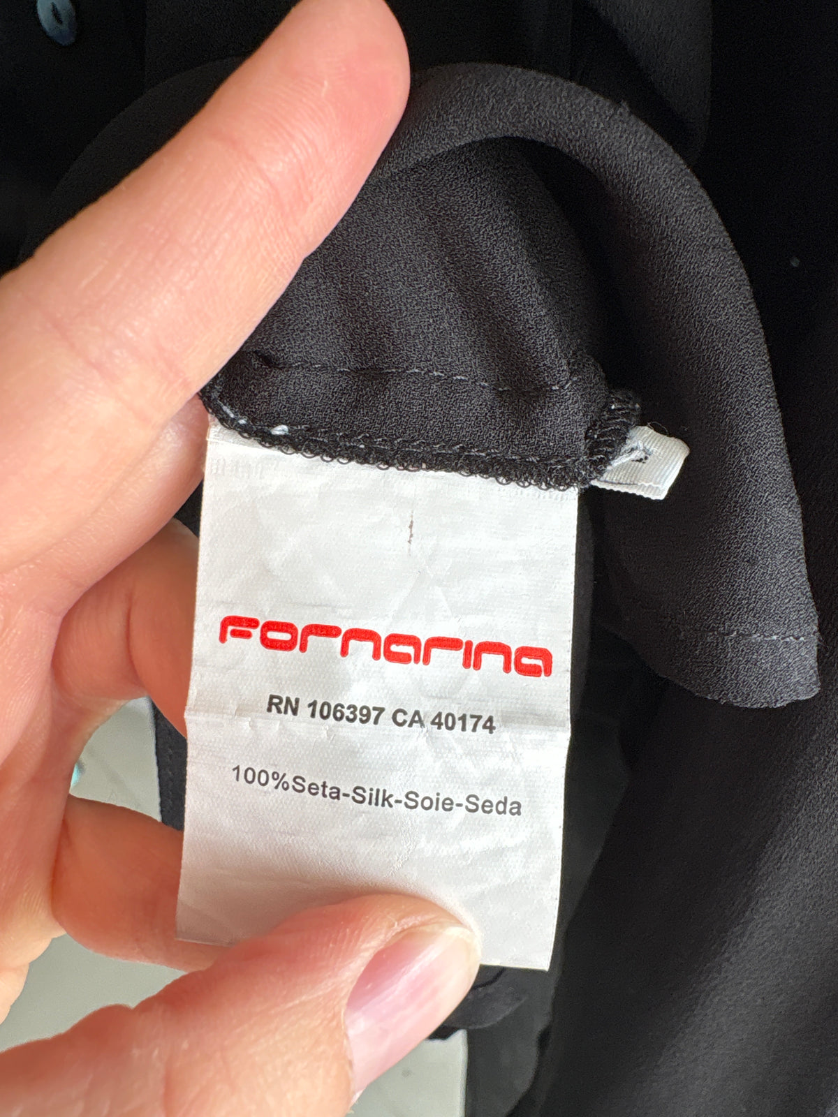 Cămașa cambrata de brand premium Fornarrina din mătase naturală neagră
