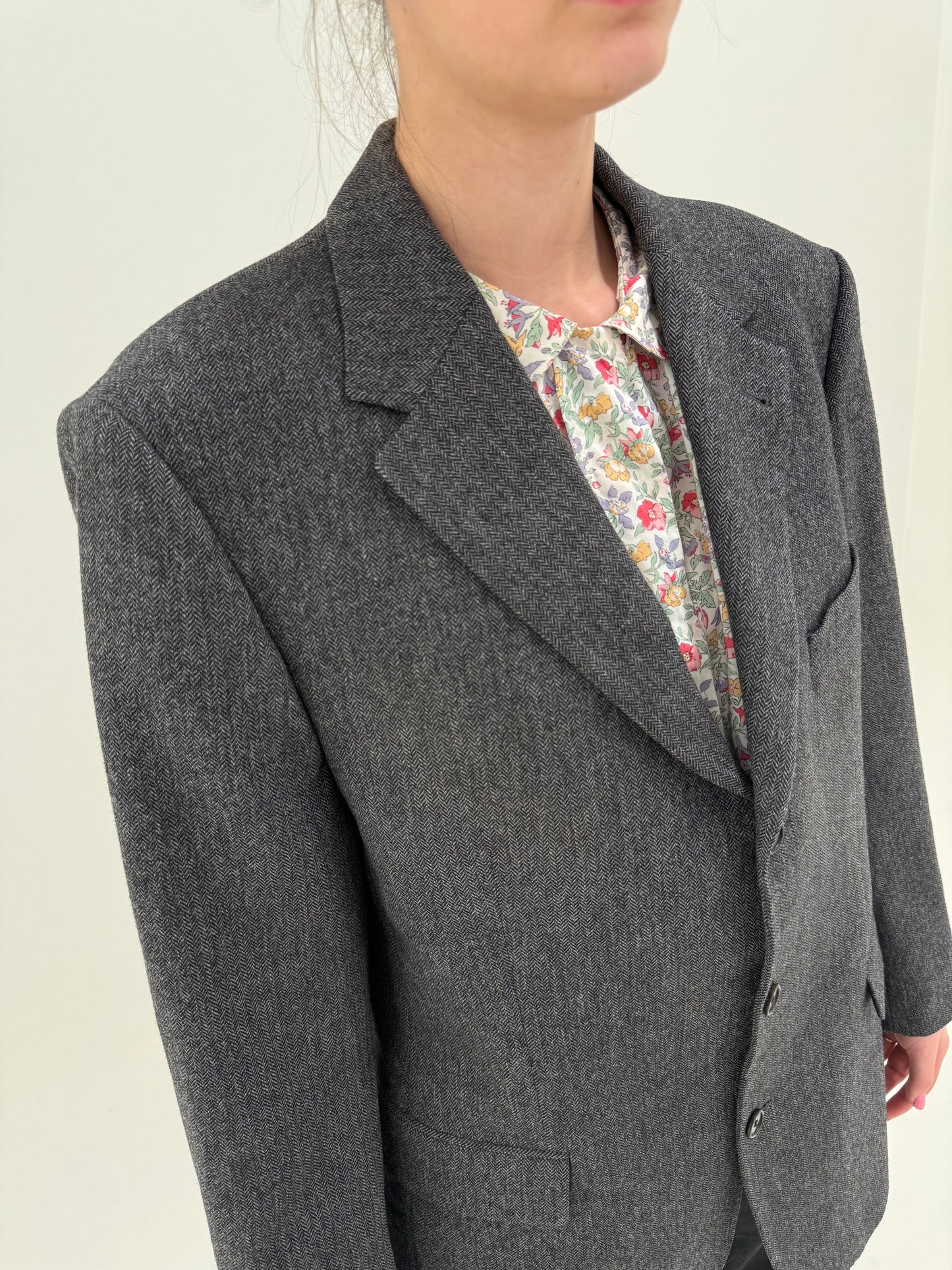 Sacou Burberry din stofă de extrafina si cașmir melanj in croi actual