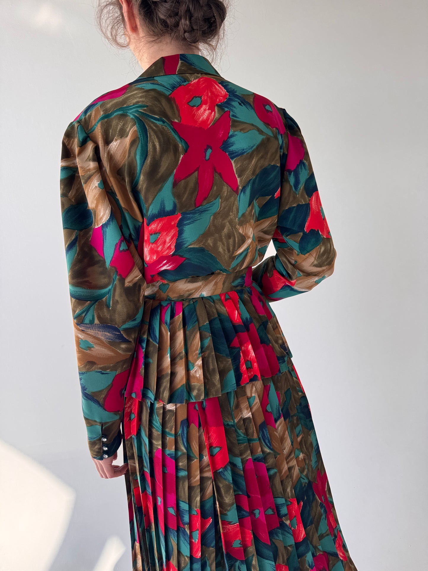Set vintage cu sacou peplum, centura proprie și fustă plisată