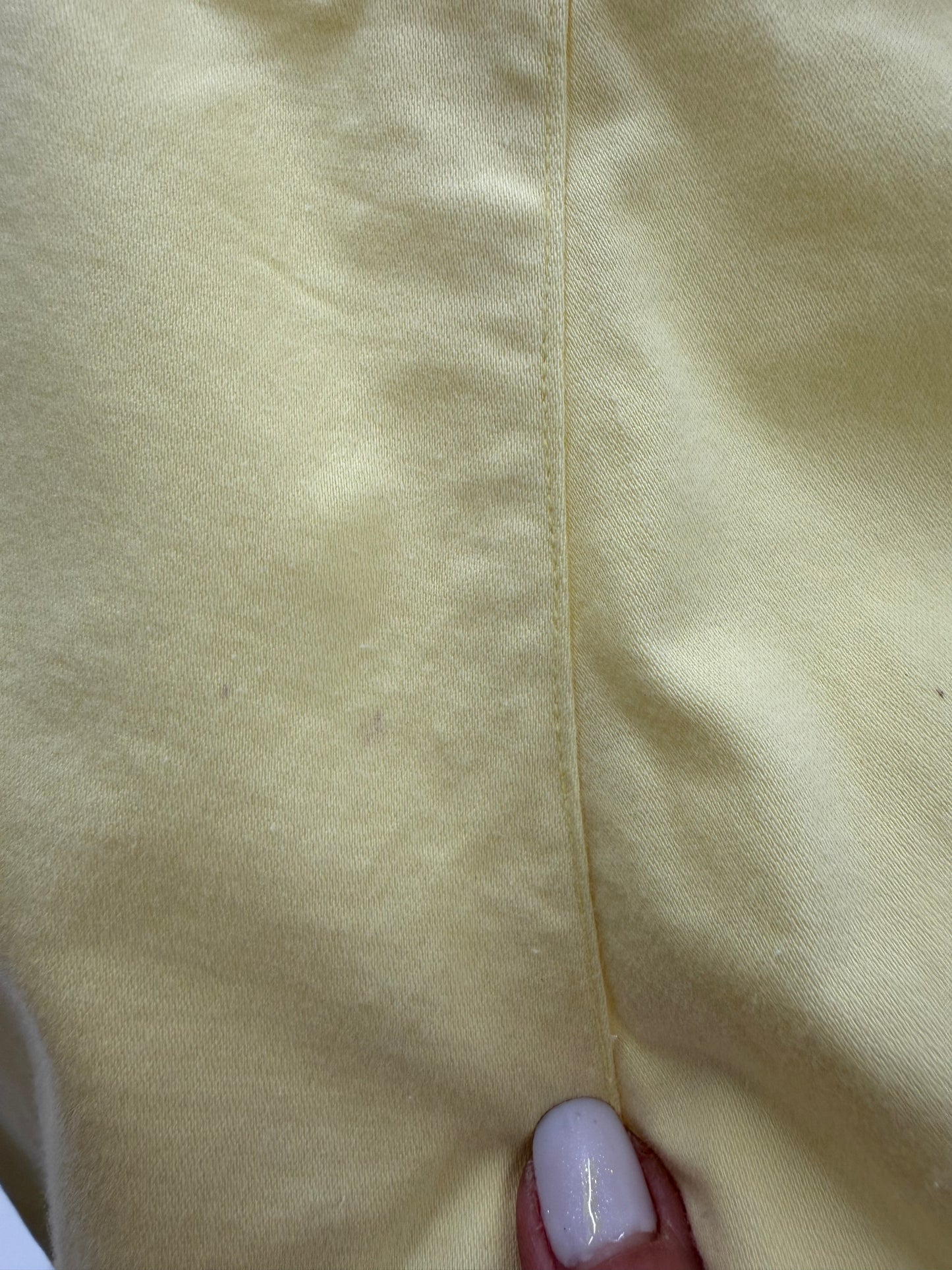 Pantaloni Lacoste butter yellow petite din bumbac premium modelator