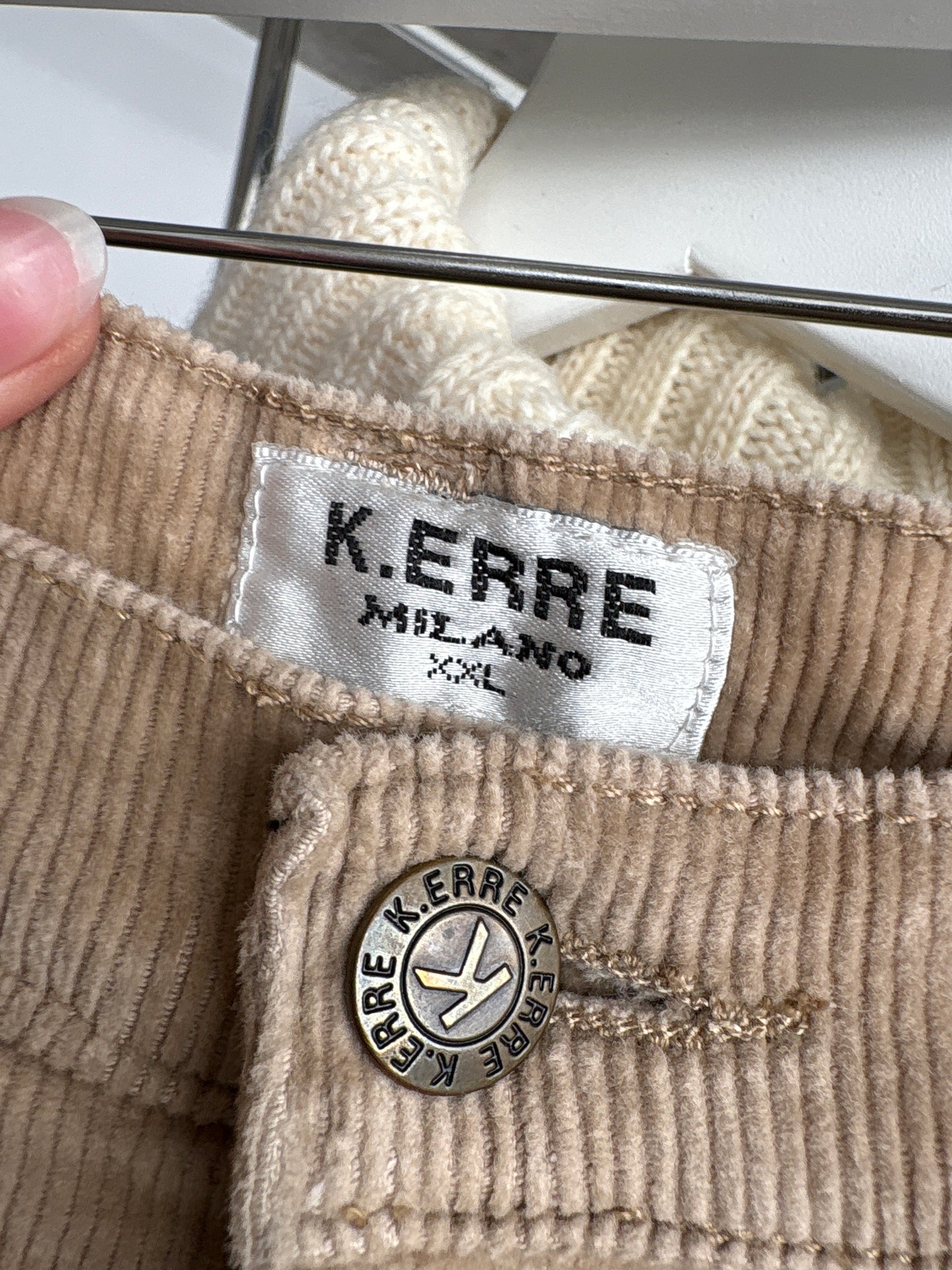 Pantaloni italienești light nude din corduroy modelator