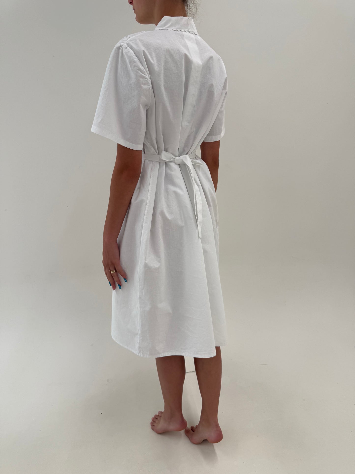Rochie vintage bijuterie cu broderie manuală delicată din pânză de bumbac excepțională