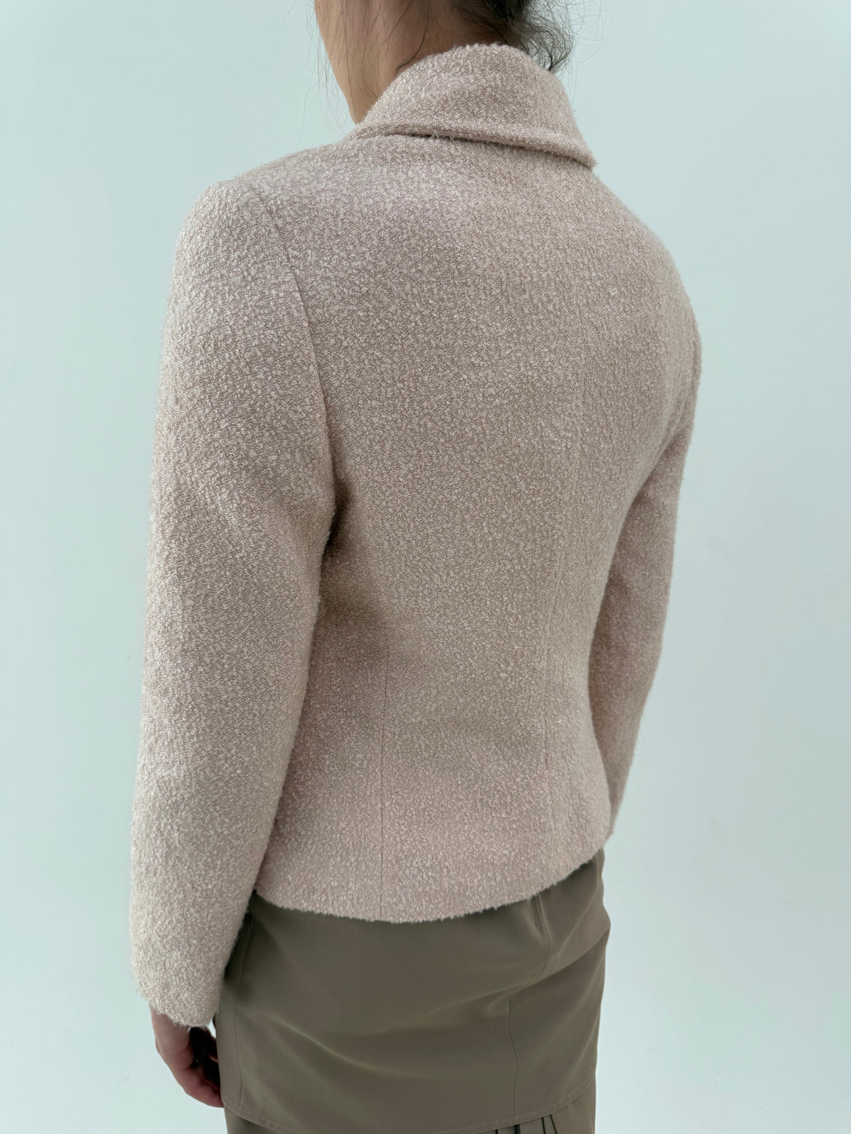 Jacheta powder Pink din boucle extrafin de lana cu nasturi mother of pearl
