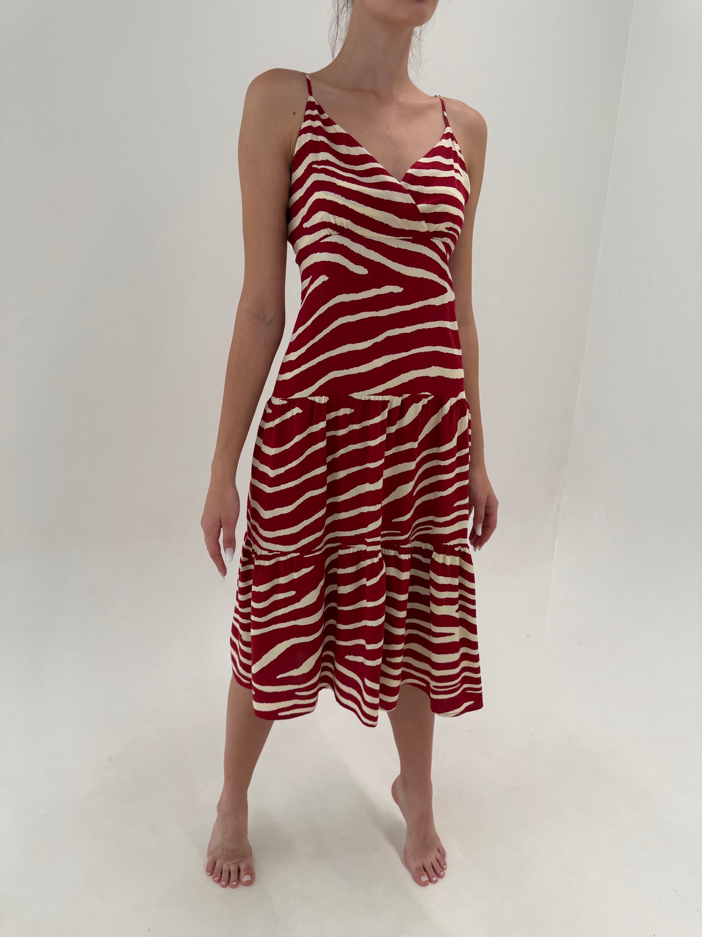 Rochie camel și burgundy super vaporoasă cu animal print stilizat