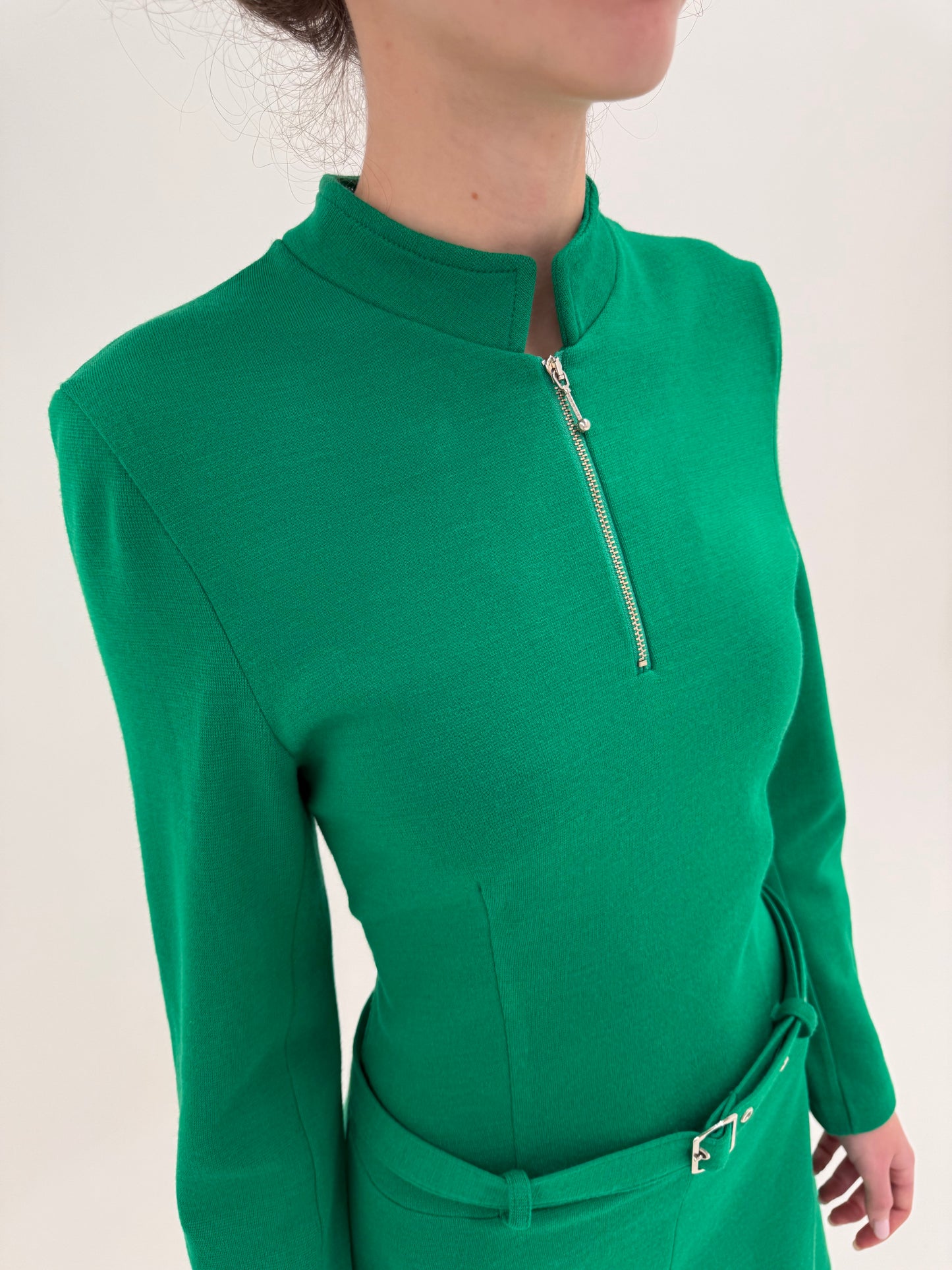 Rochie Old vintage anii 70 în estetică Mod din lana extrafina verde tare