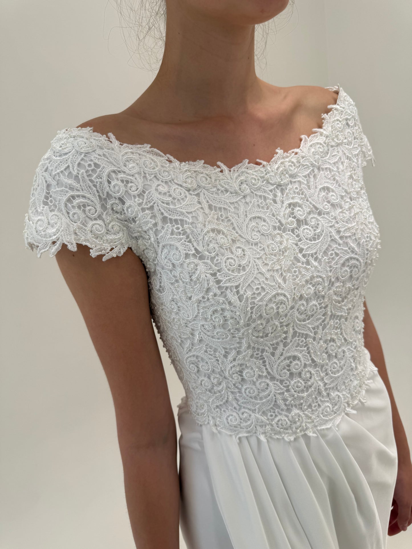 Rochie vintage maxi cu corsaj din dantelă guipure cu aplicații manuale