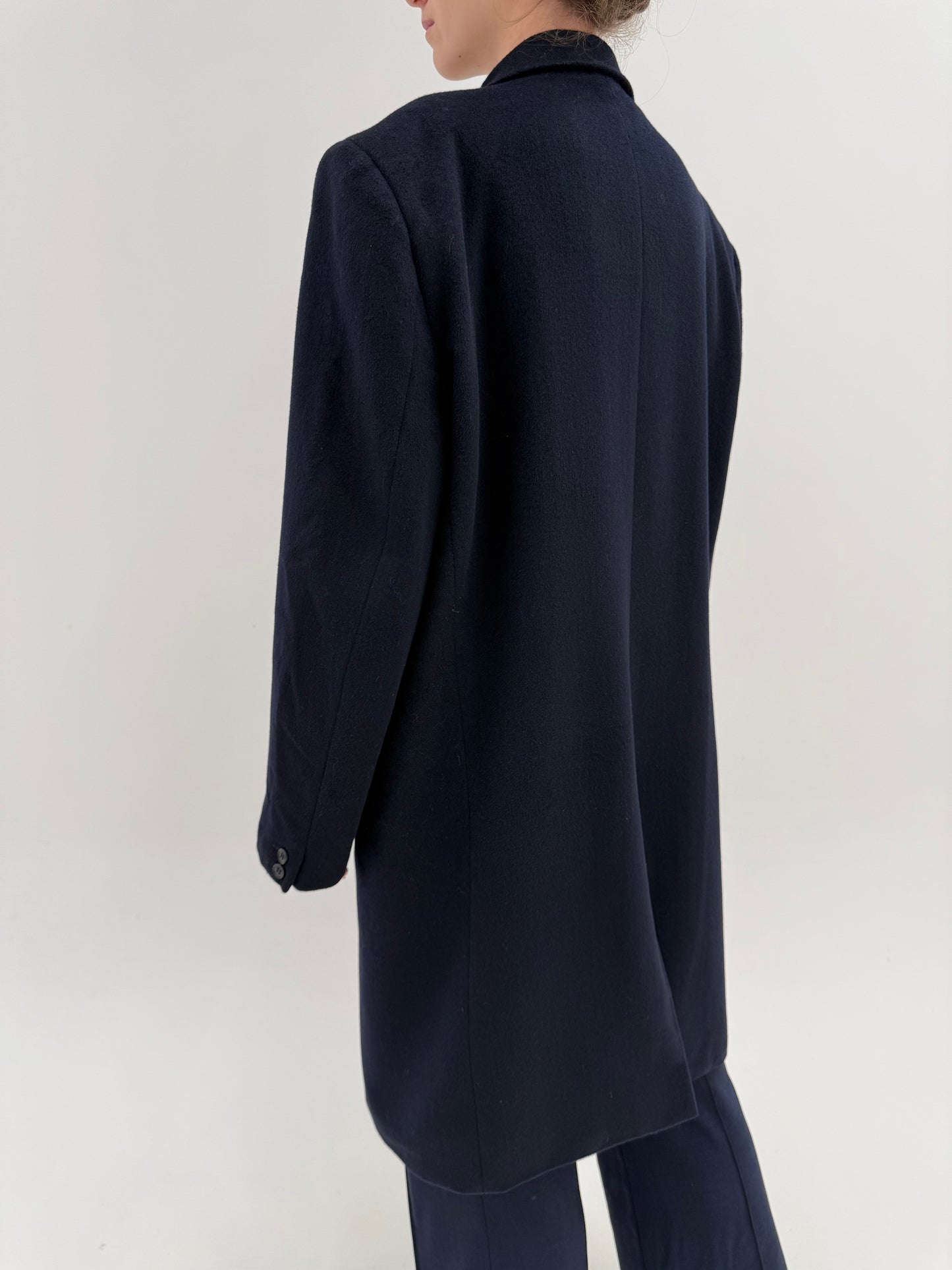 Palton din lana și cașmir navy în croi actual persoane înalte