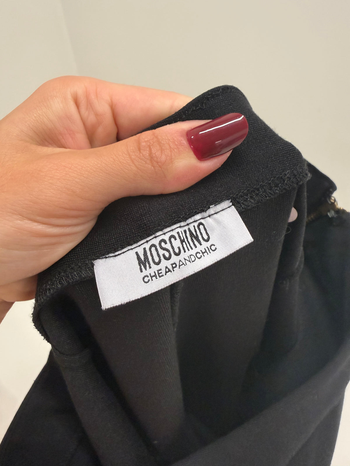 Pantaloni Moschino negri din tricot dens ultra modelator petite
