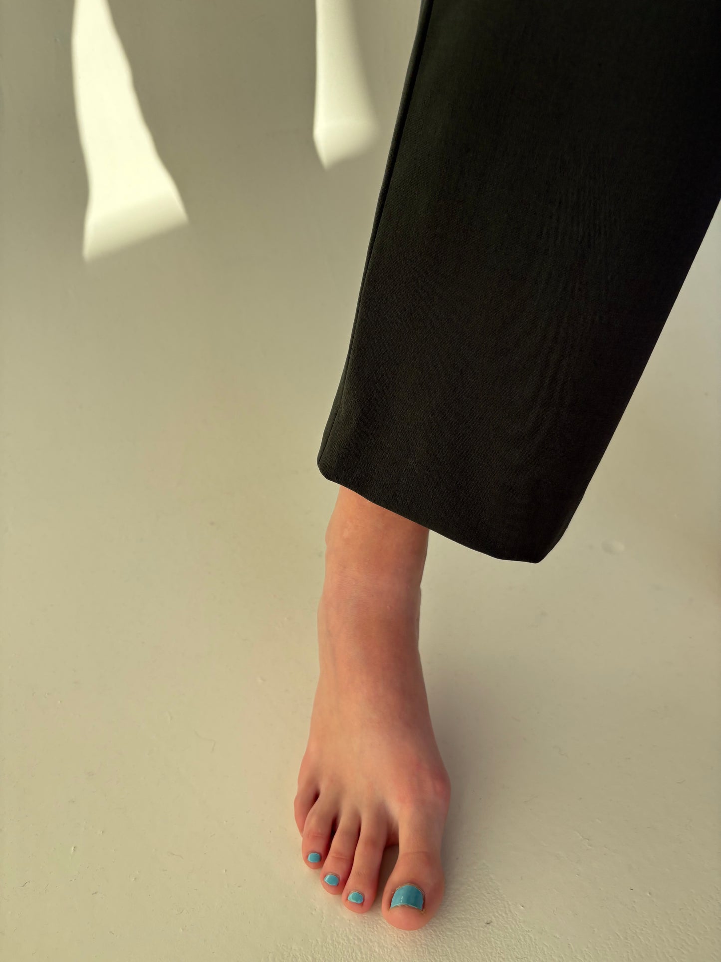 Pantaloni high end forest green din stofă de lana ultra confort strech