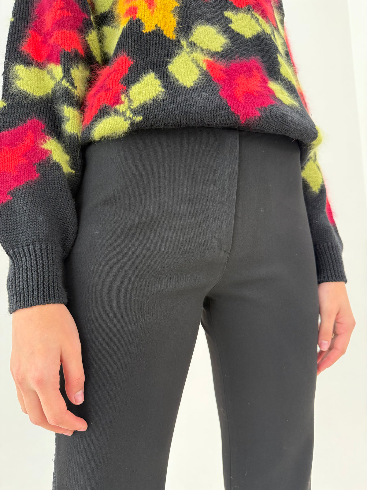 Pantaloni negri tall din stofă modelatoare de un ca cu vipușca