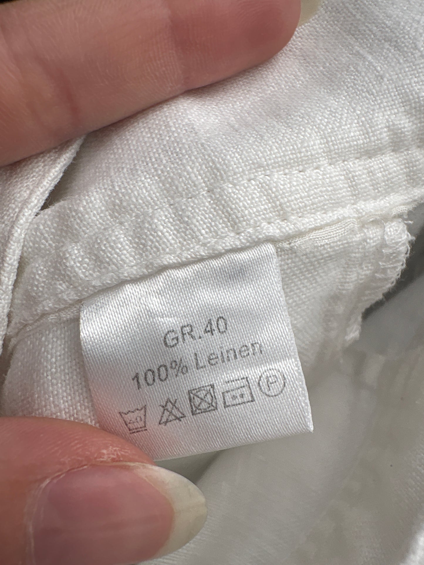 Pantaloni petite din in premium în croi drept