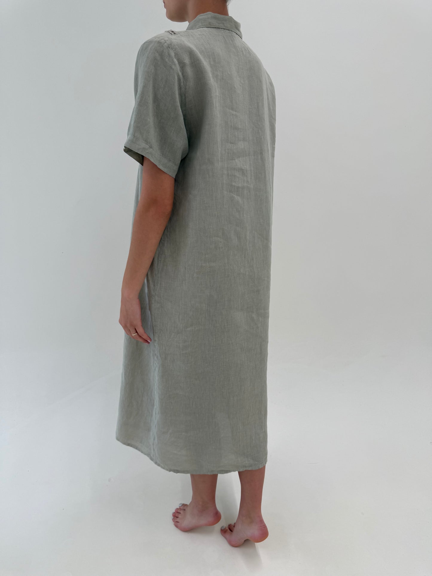 Rochie maxi Sage green italiană fin in premium cu broderie și aplicații manuale