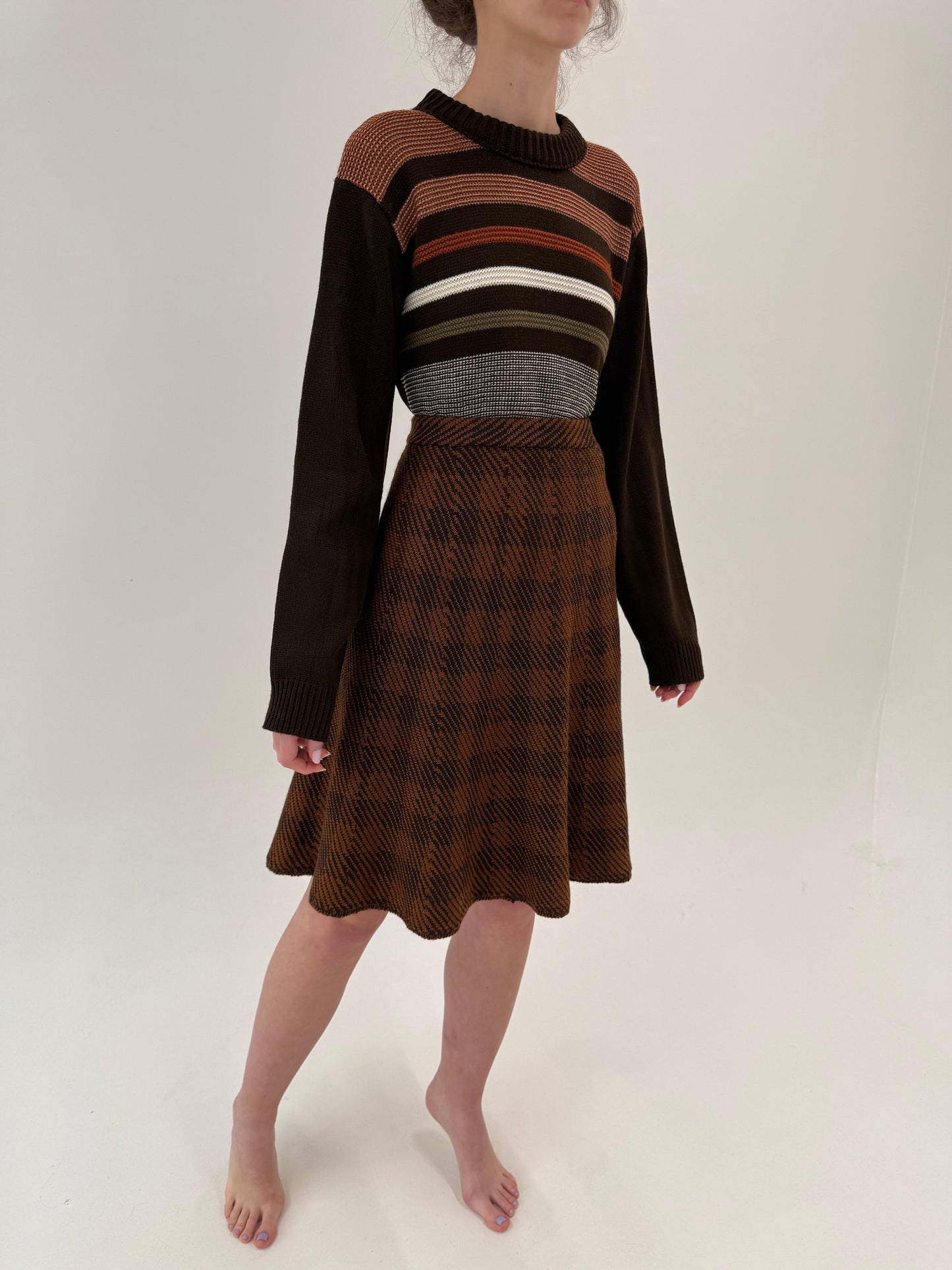 Deux piece chocolate brown din tricot de lana plină extrafina