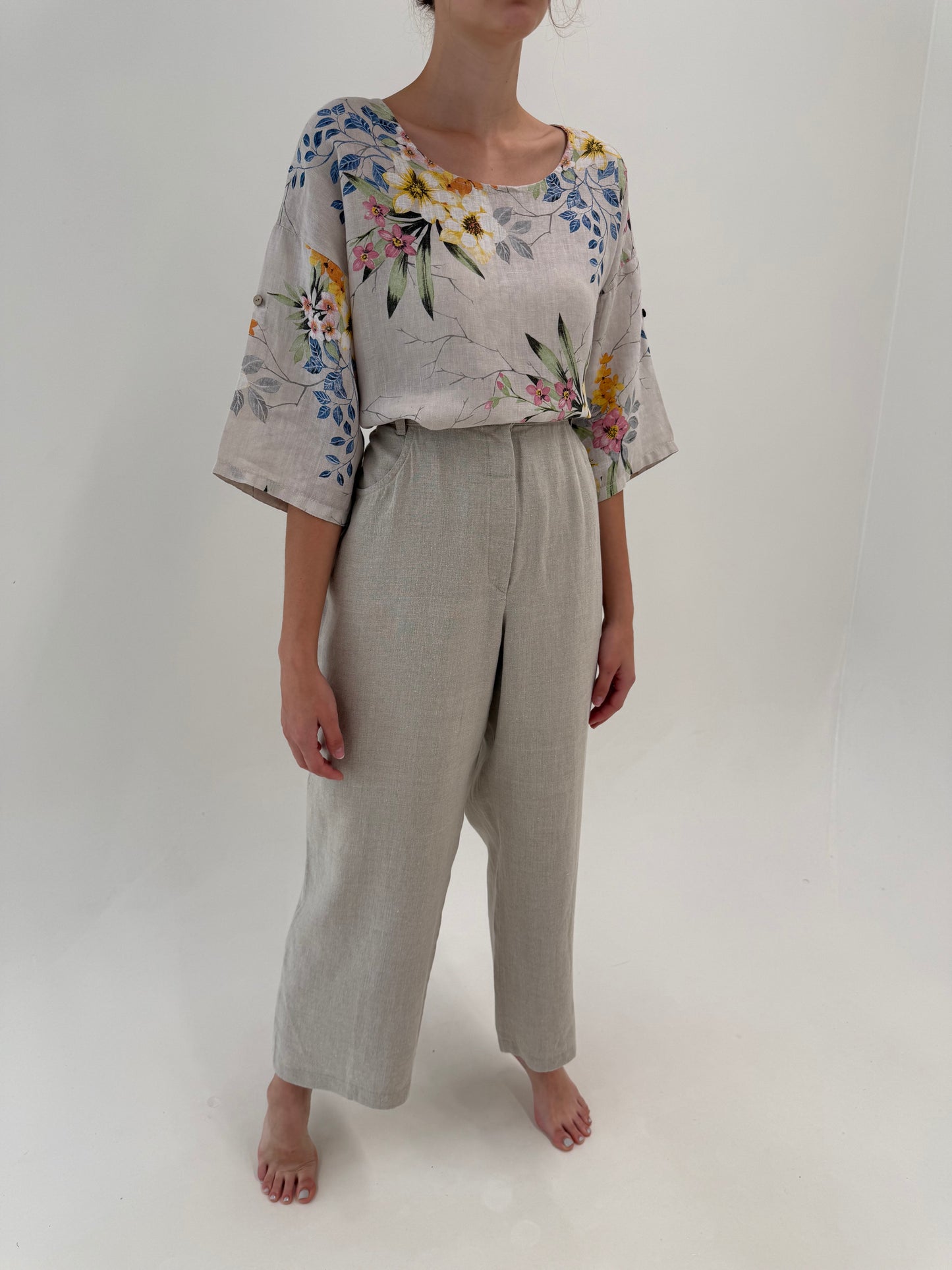 Pantaloni tall din pânză grea de in warm gray cu talie super înaltă si pense