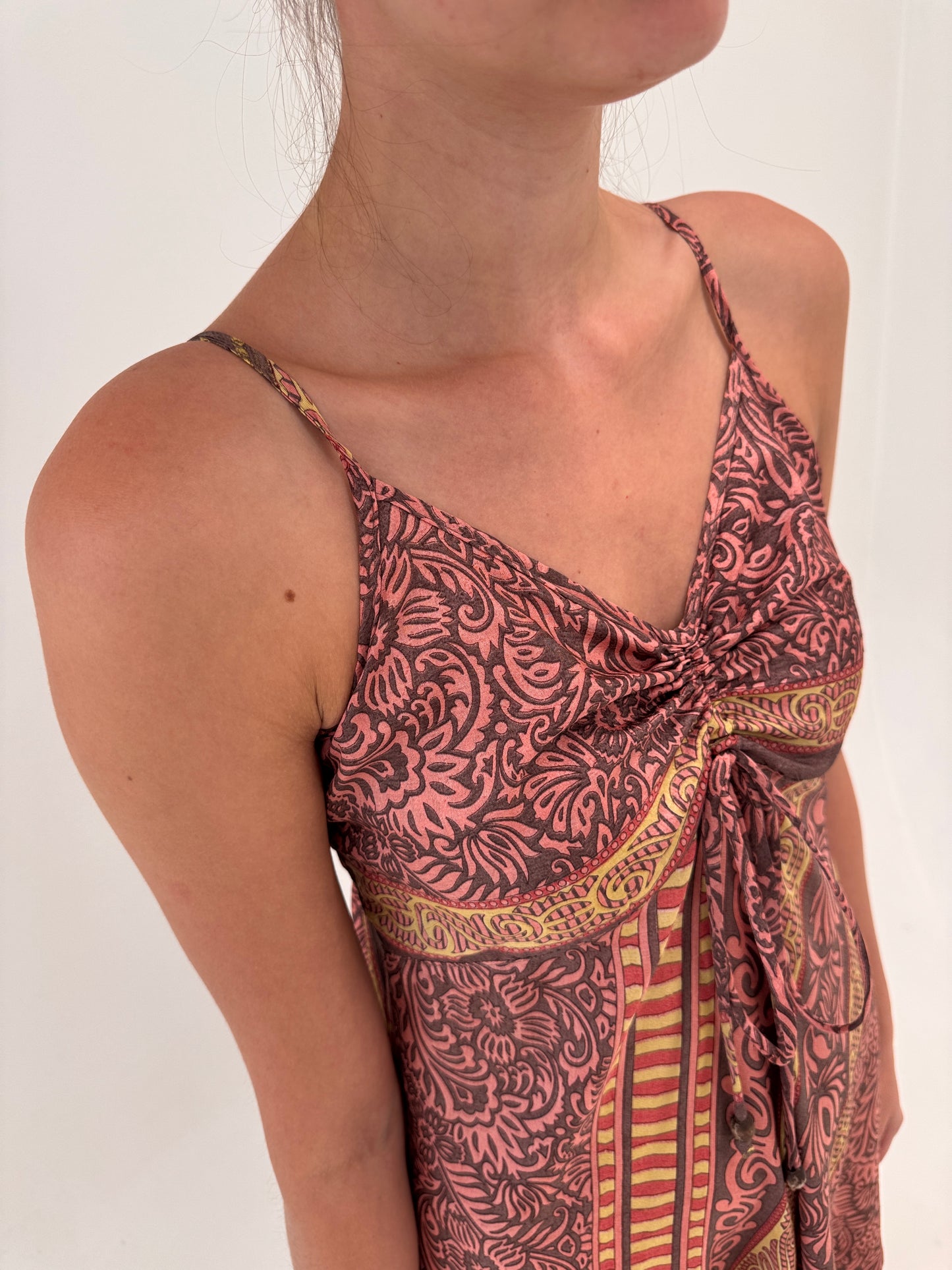Rochie maxi din mătase naturală in stil boho cu bust elastic la spate