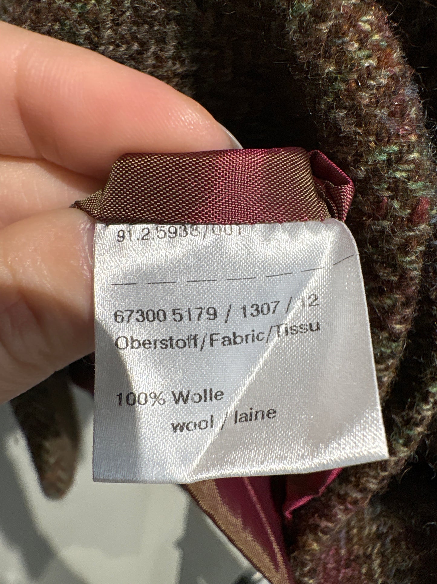 Sacou cambrat de brand Madeleine din tweed de lana cu print floral