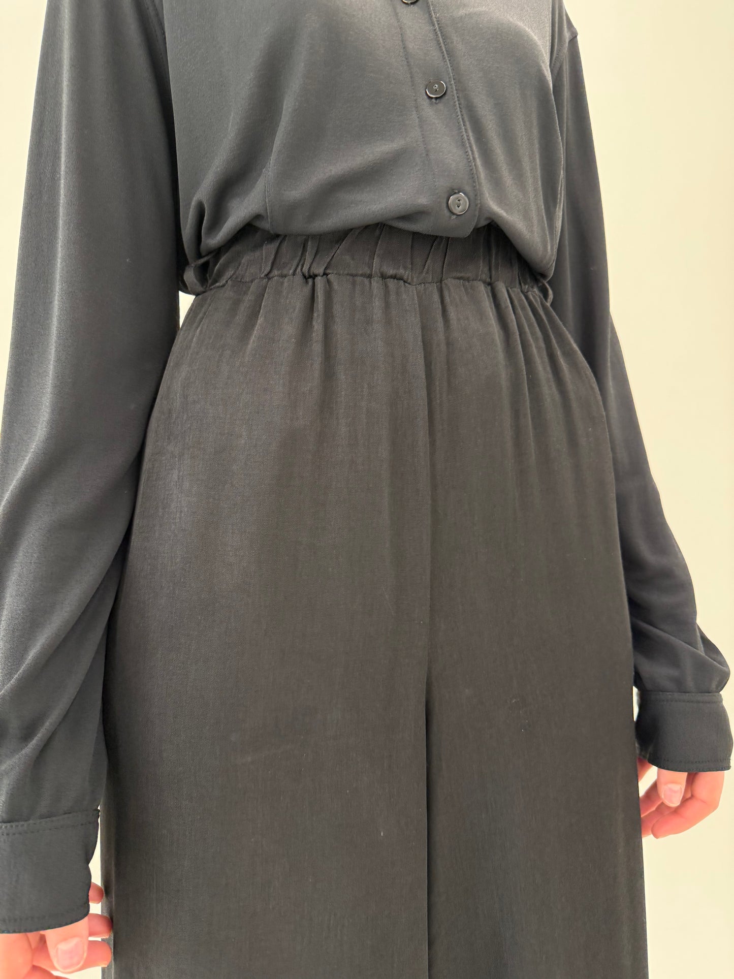 Pantaloni negri palazzo tall cu talie ultra înaltă elastică plus size