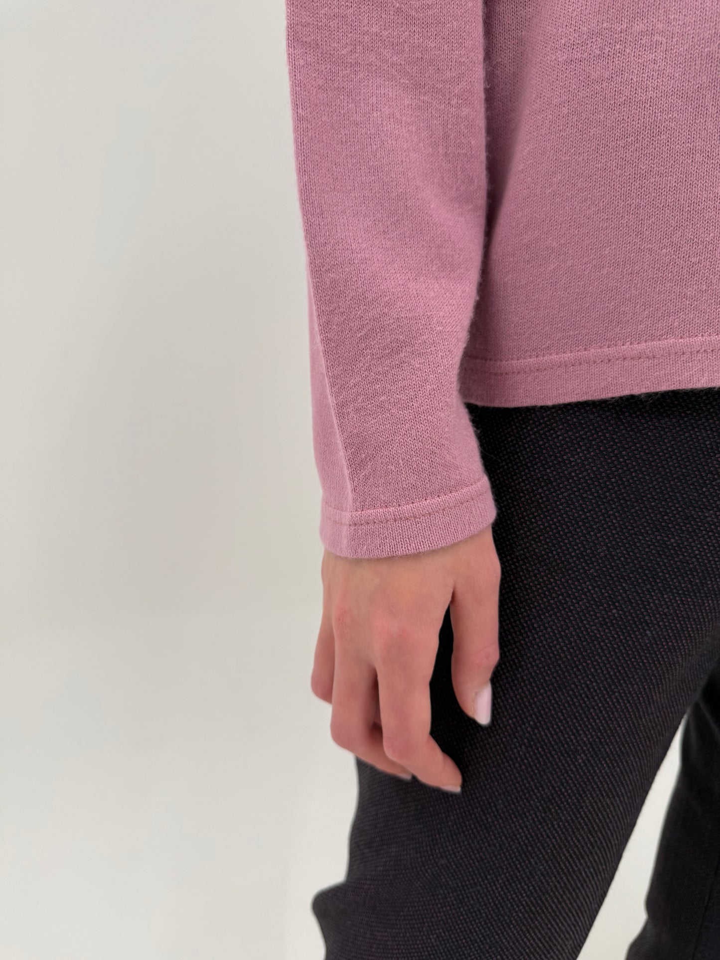 Pulover vintage polo dusty pink petite din lana merino extrafina în croi lejer