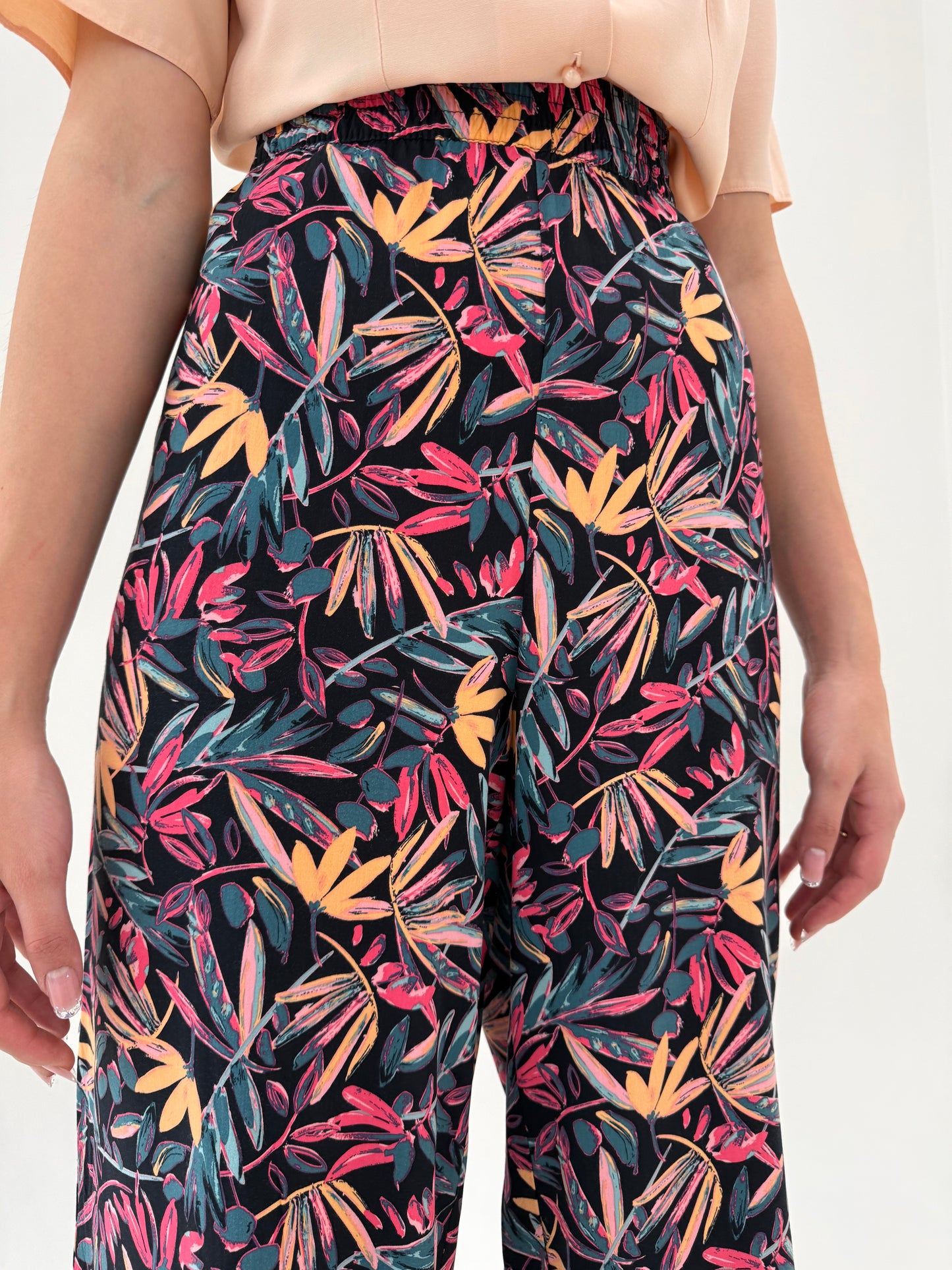 Pantaloni palazzo vaoirosi cu print organic și talie ultra înaltă