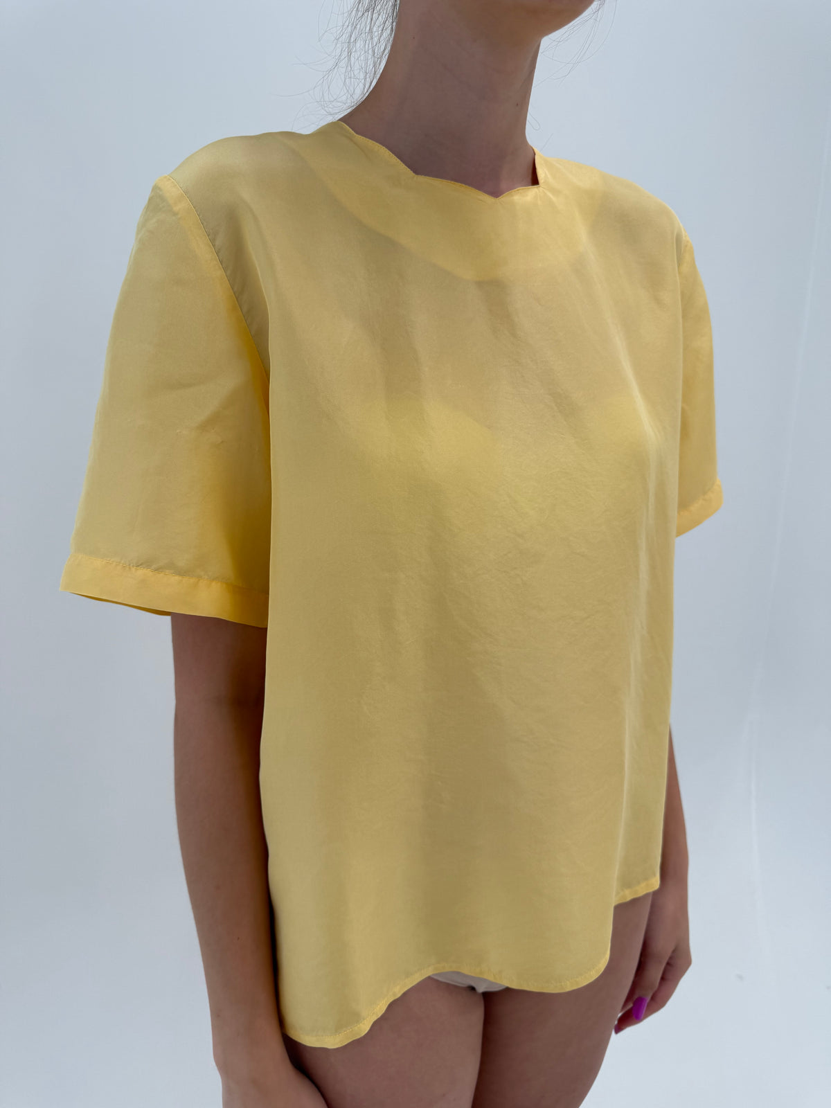 Top butter yellow din mătase naturală