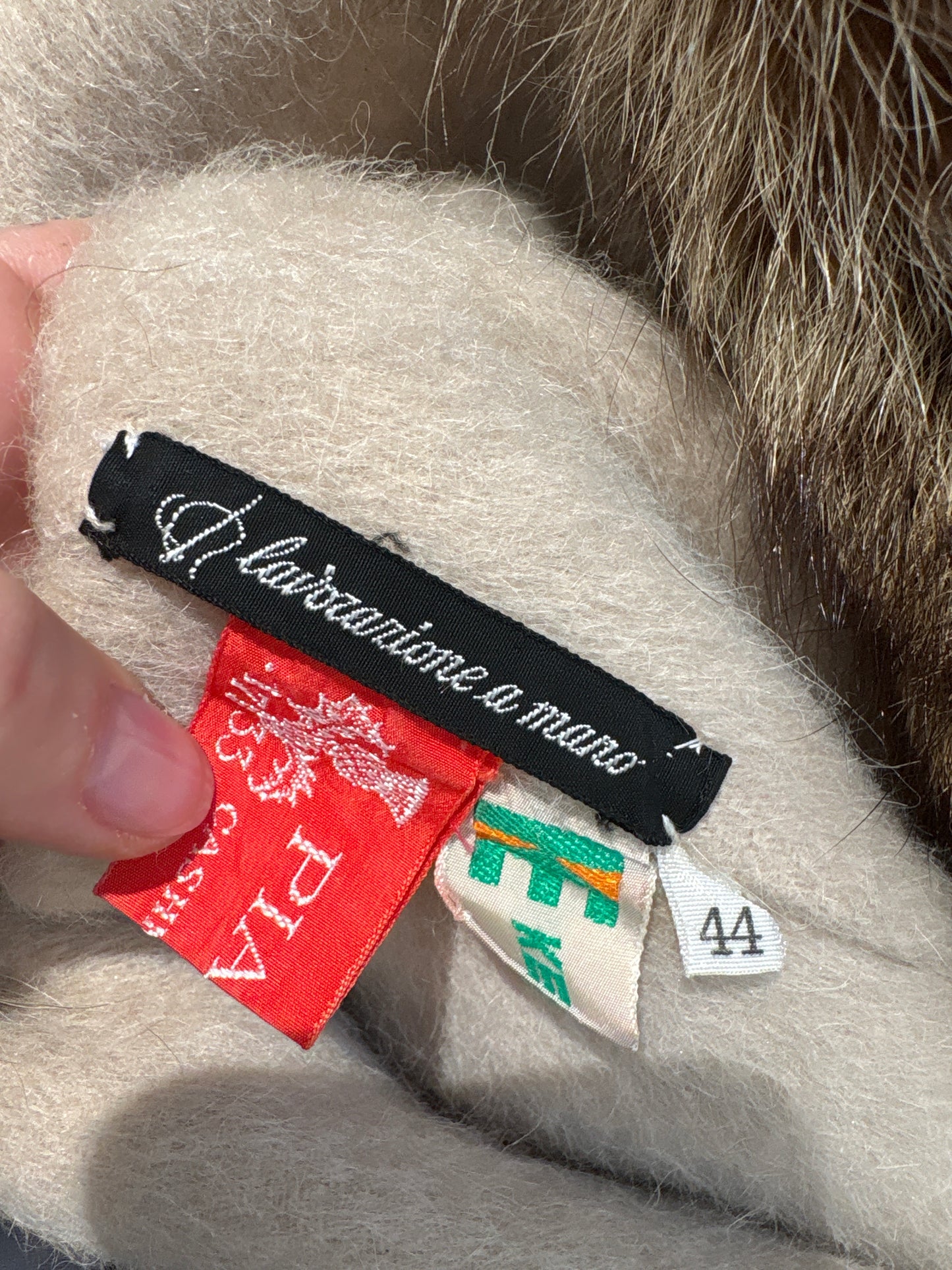 Palton ultra luxury Piacenza lucrat manual din cașmir și lana cu guler amplu de blană