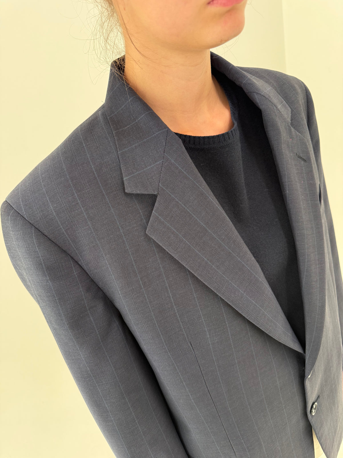 Sacou Valentino navy din lana extrafina cu dungi verticale