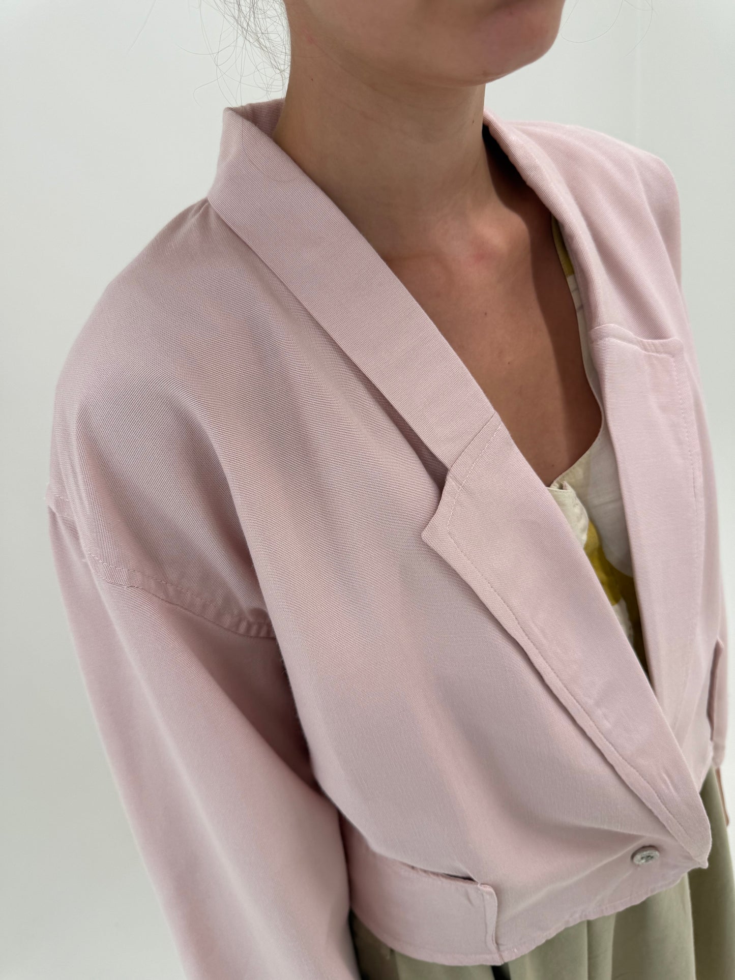 Sacou tip jachetă în croi retro modern cu revere adânci din twill powder Pink