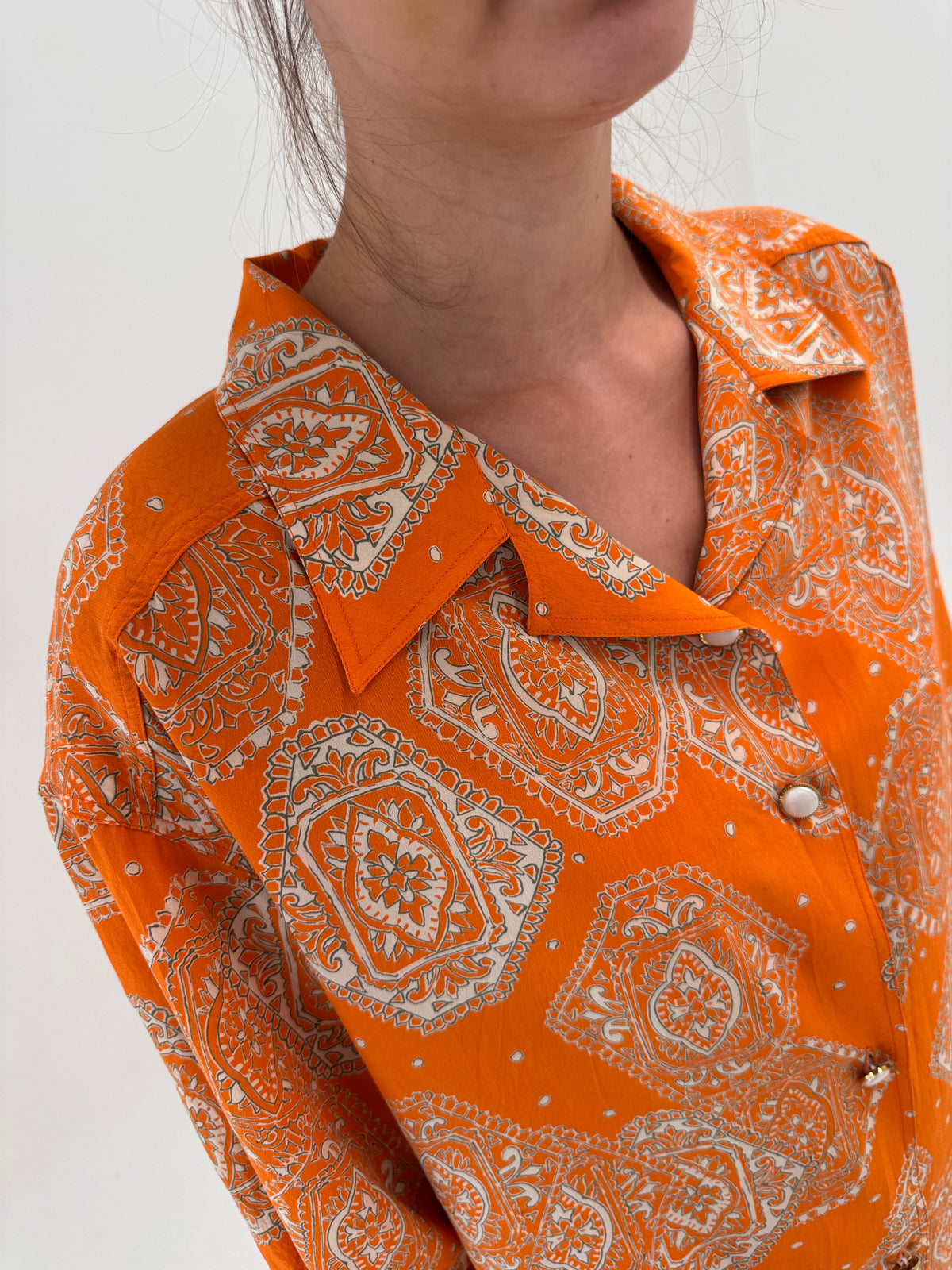 Cămașa vintage italiană oranj din mătase naturală cu print paisley