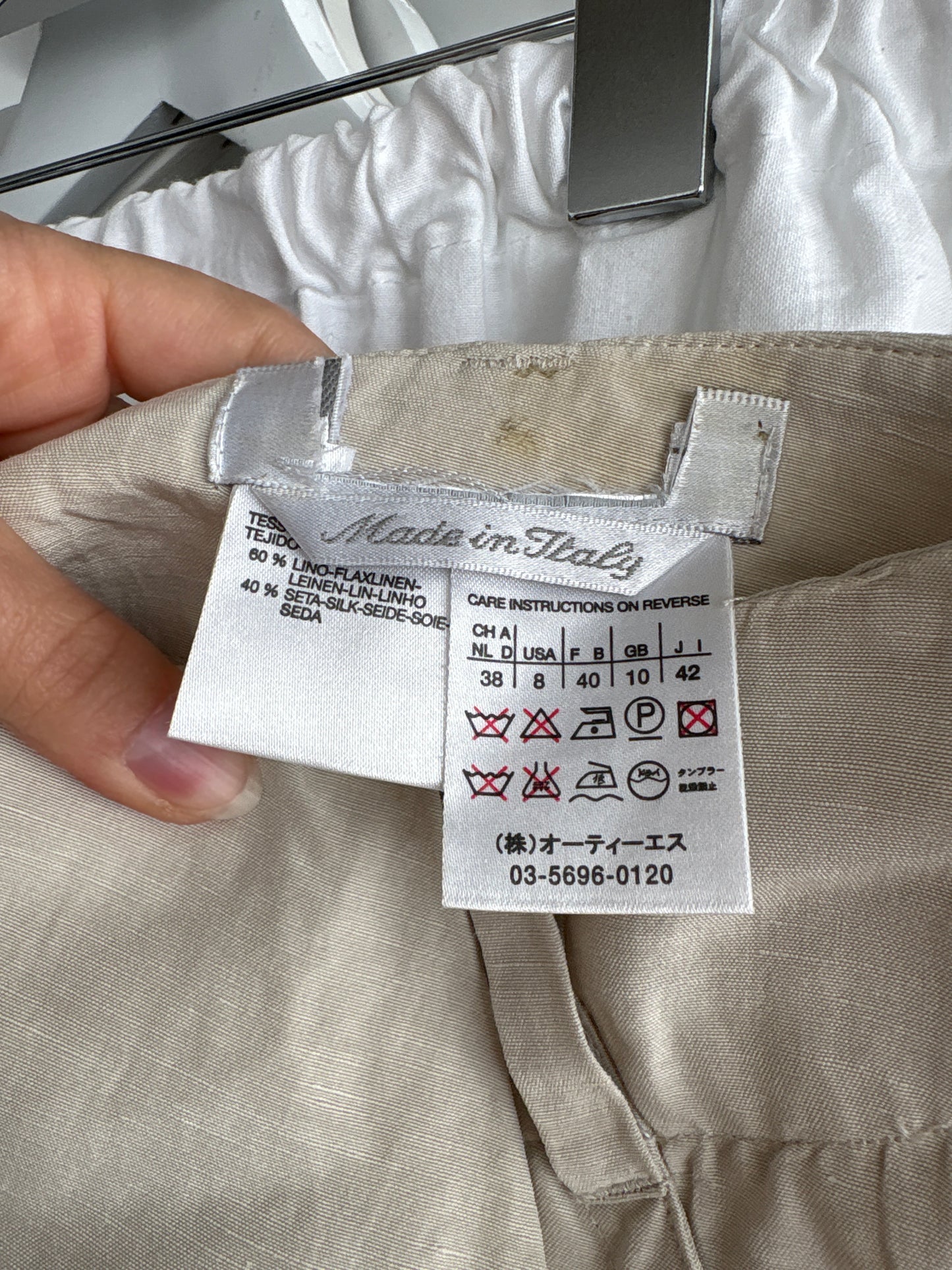 Fustă Max Mara light nude din in și mătase naturală în croi deosebit