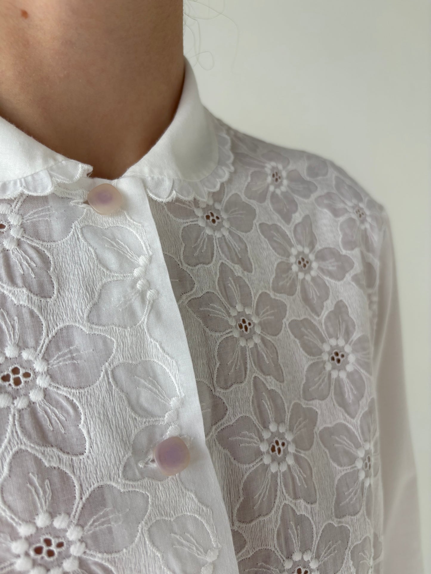 Rochie vintage tip cămașă din panzica de bumbac cu broderie