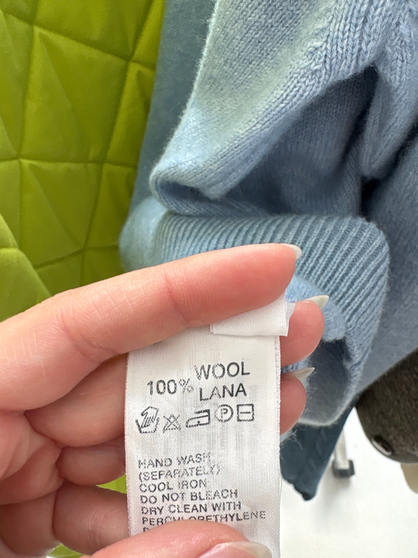 Maleta italiană groasa baby blue din lana extrafina de gramaj mare