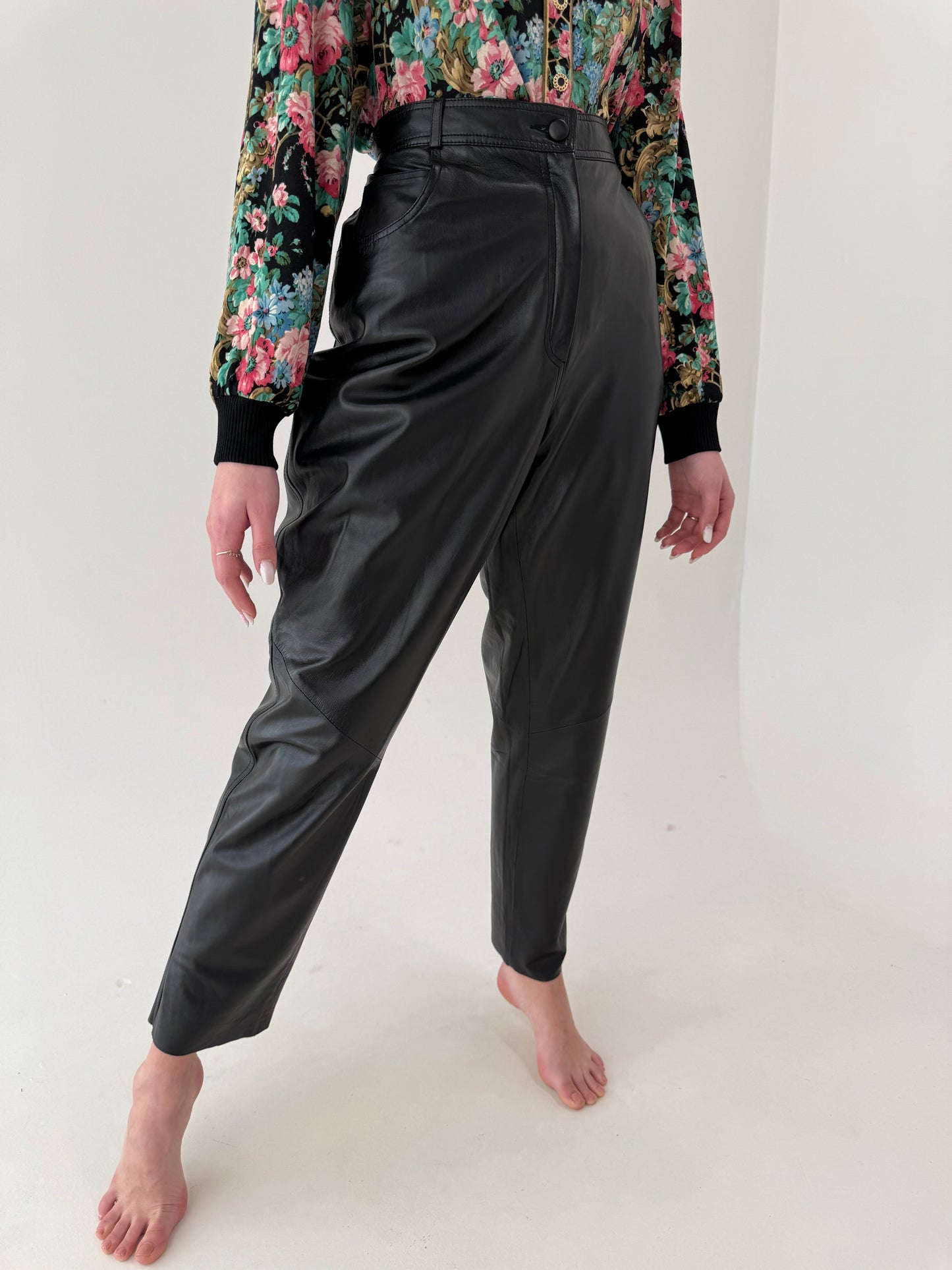 Pantaloni din piele naturală extrem de moale mom fit tall cu talie ultra înaltă