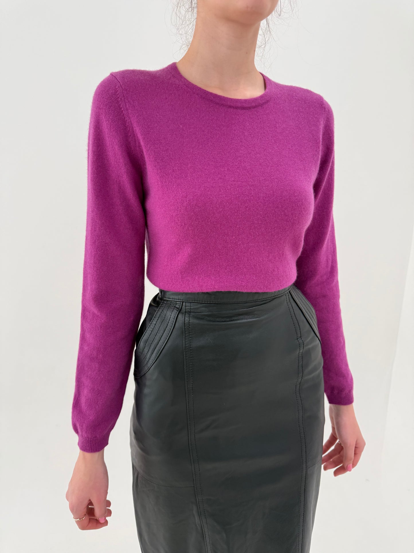 Pulover dark magenta din cașmir crew neck