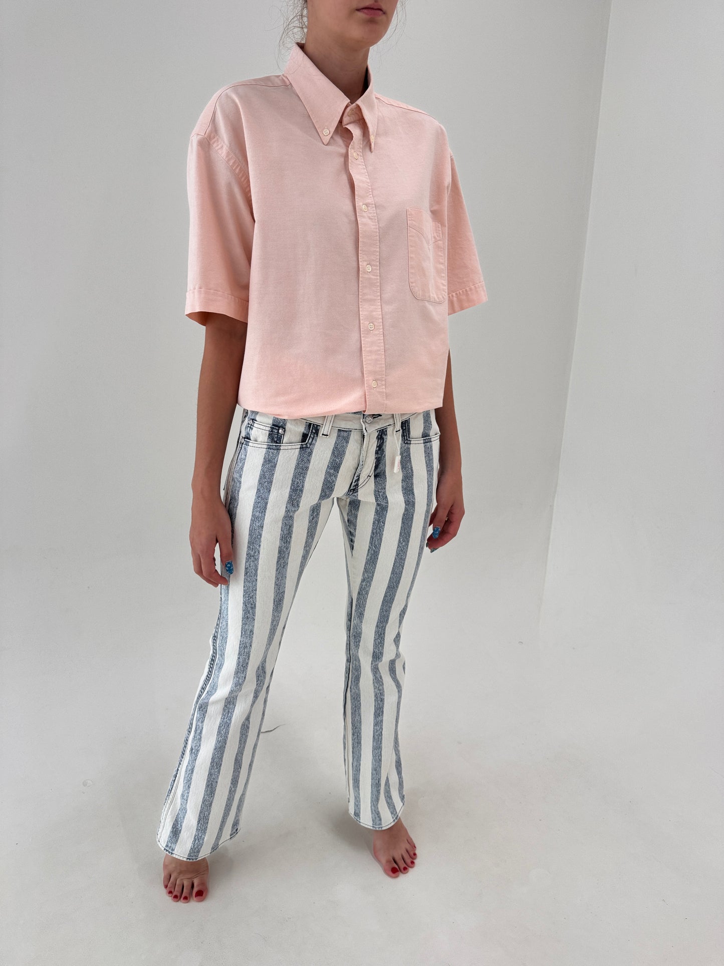 Pantaloni Versace vintage noi cu etichetă evazați tall în dungi super reveniți în trend