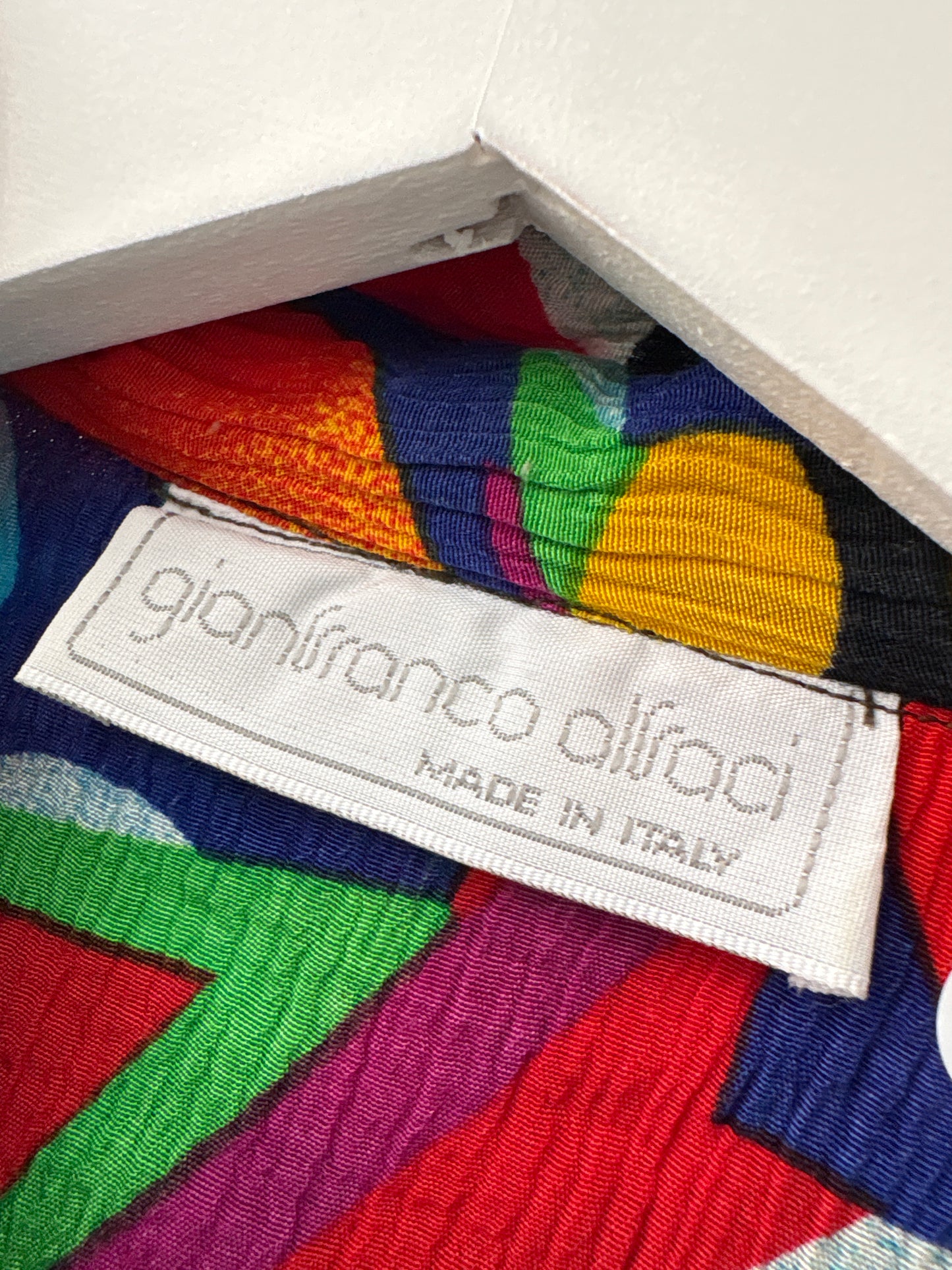 Cămașa vintage italiană statement de designer în culori tari din creppe