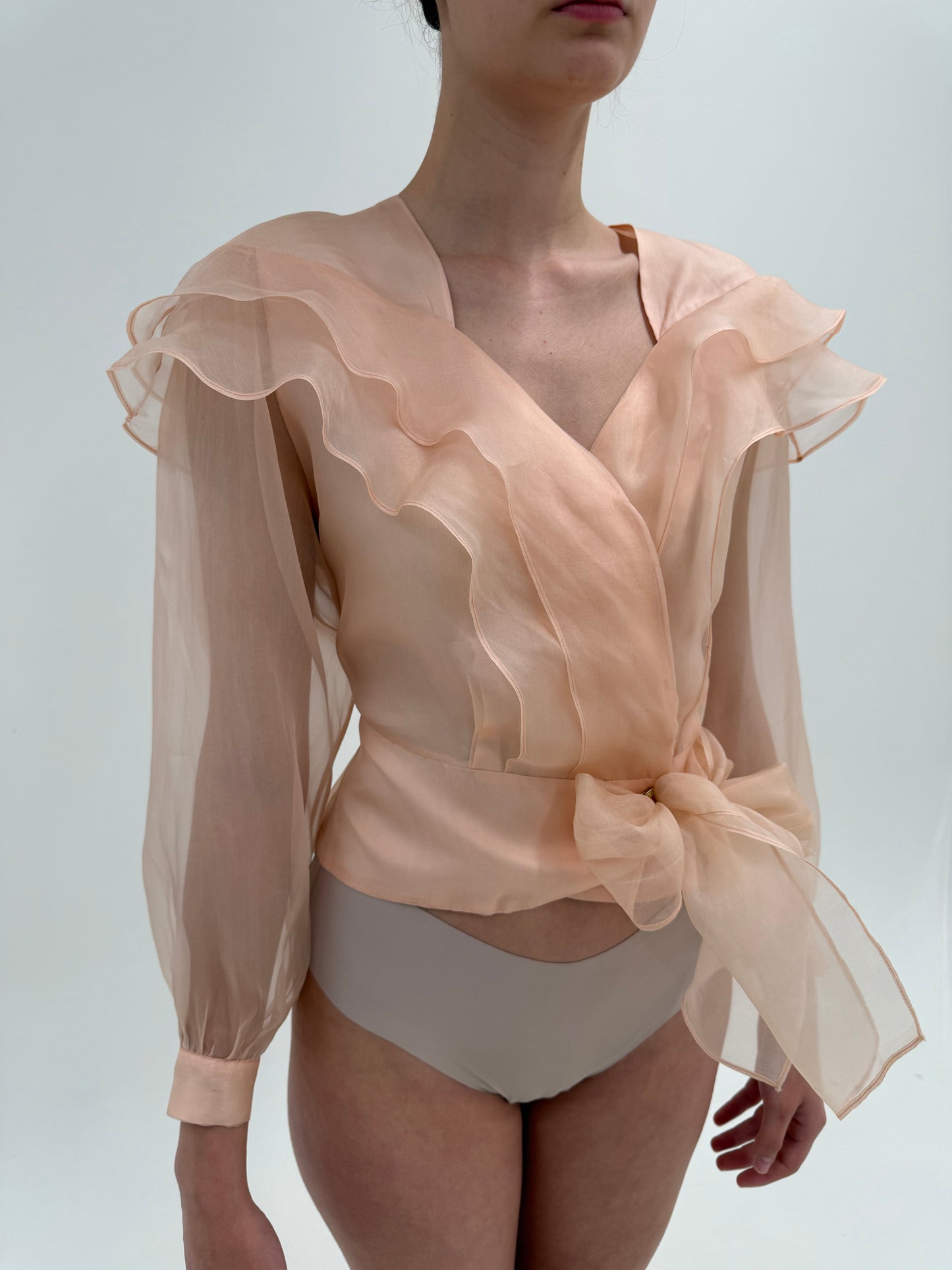 Top spectaculos petrecut din organza de mătase naturală italian
