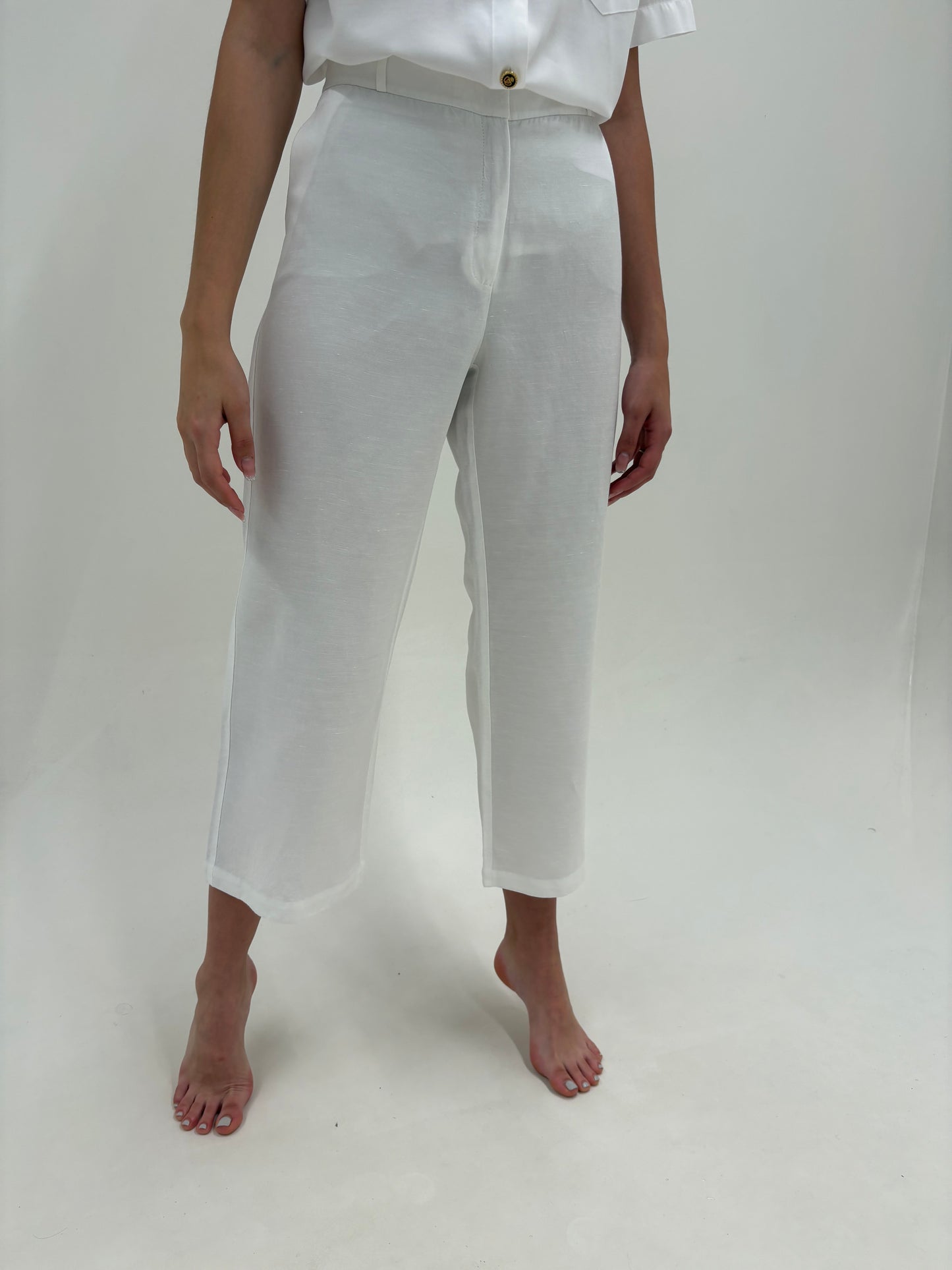 Pantaloni petite din in premium în croi clasic