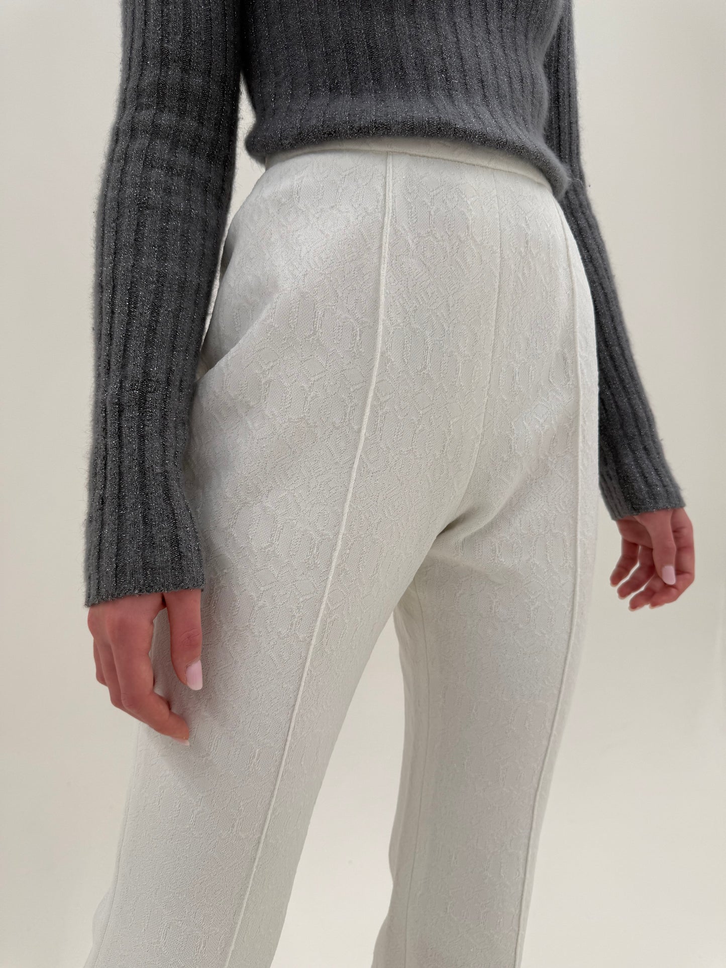 Pantaloni vintage din brocart cu inserții fine argintii și talie ultra înaltă