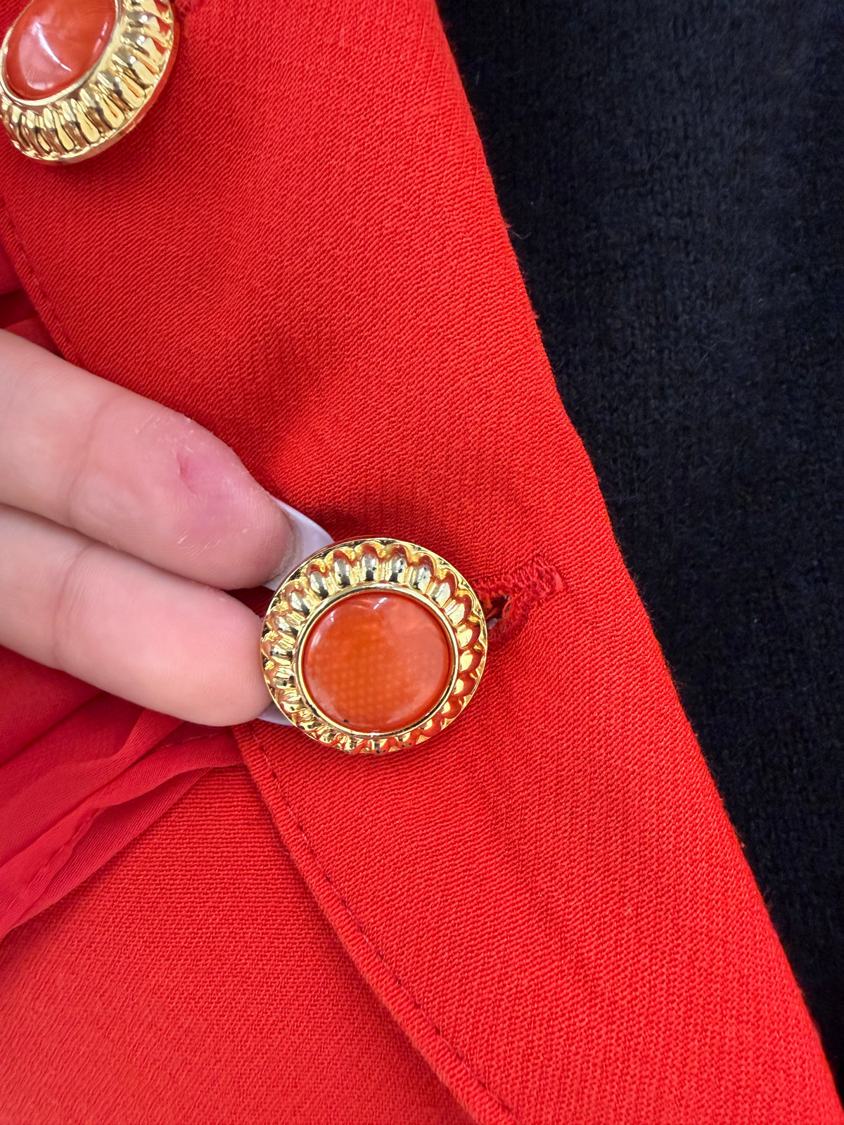 Sacou vintage spectaculos cu drapaje și nasturi bijuterie în croi cambrat