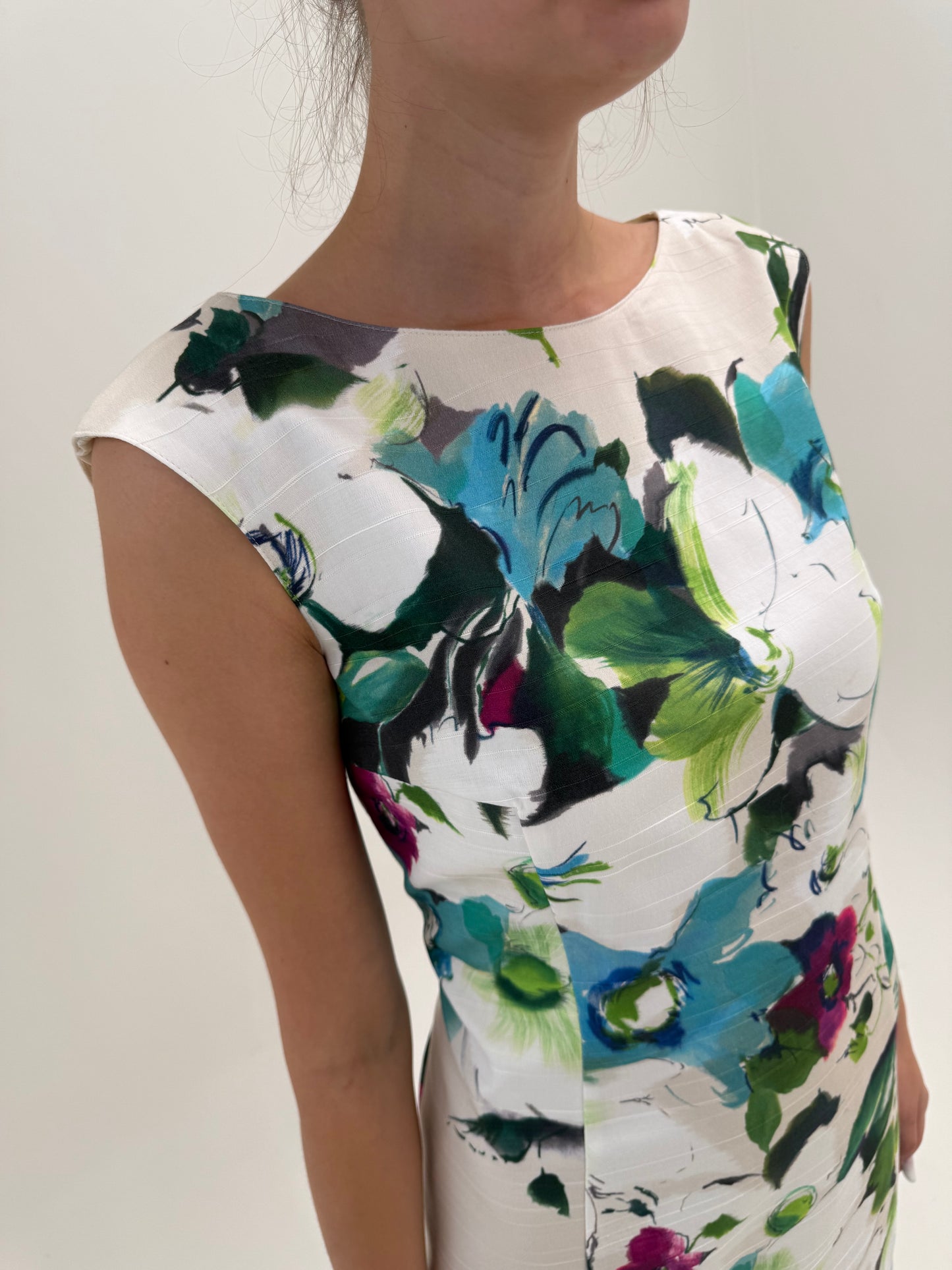 Set nou cu eticheta Marella by Max Mara în croi minimalist atemporal