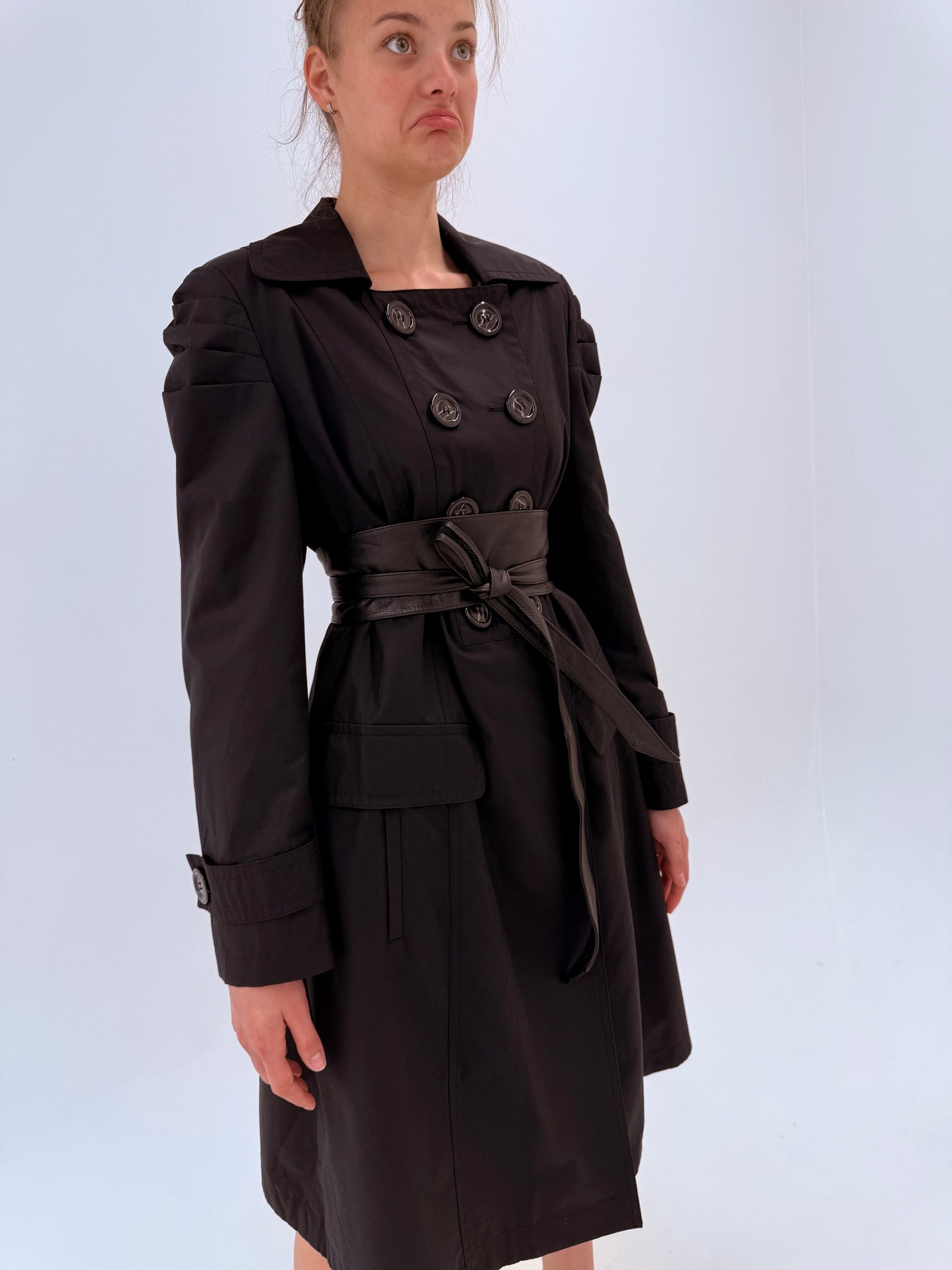 Trench negru luxury Madeleine impermeabil ușor texturat și texturat